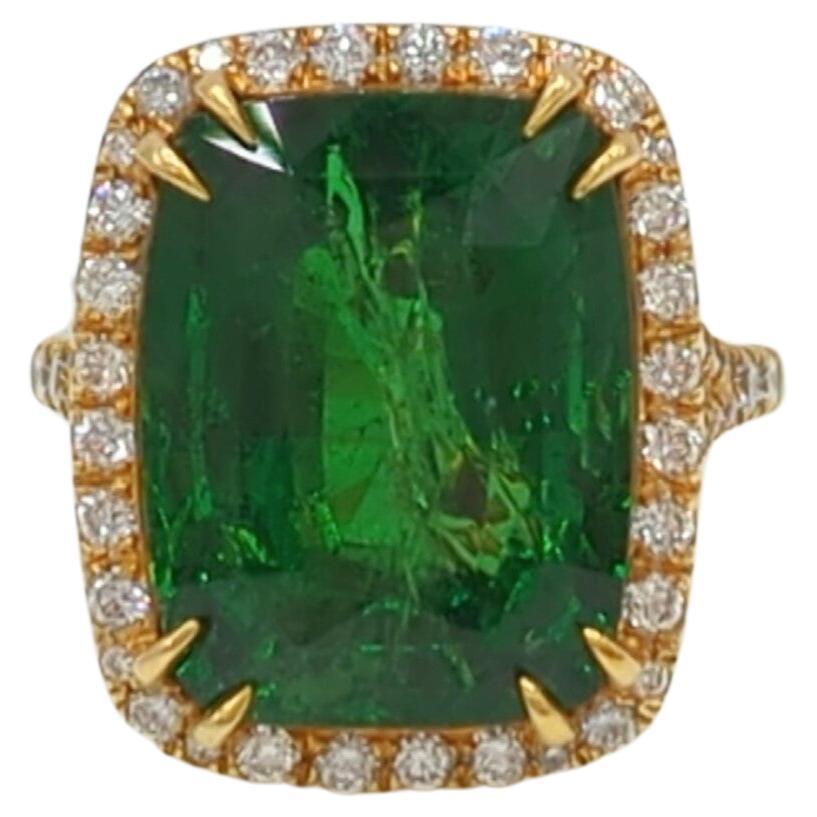 Green Tsavorite and White Diamond Cocktail Ring in 18K Yellow Gold For Sale