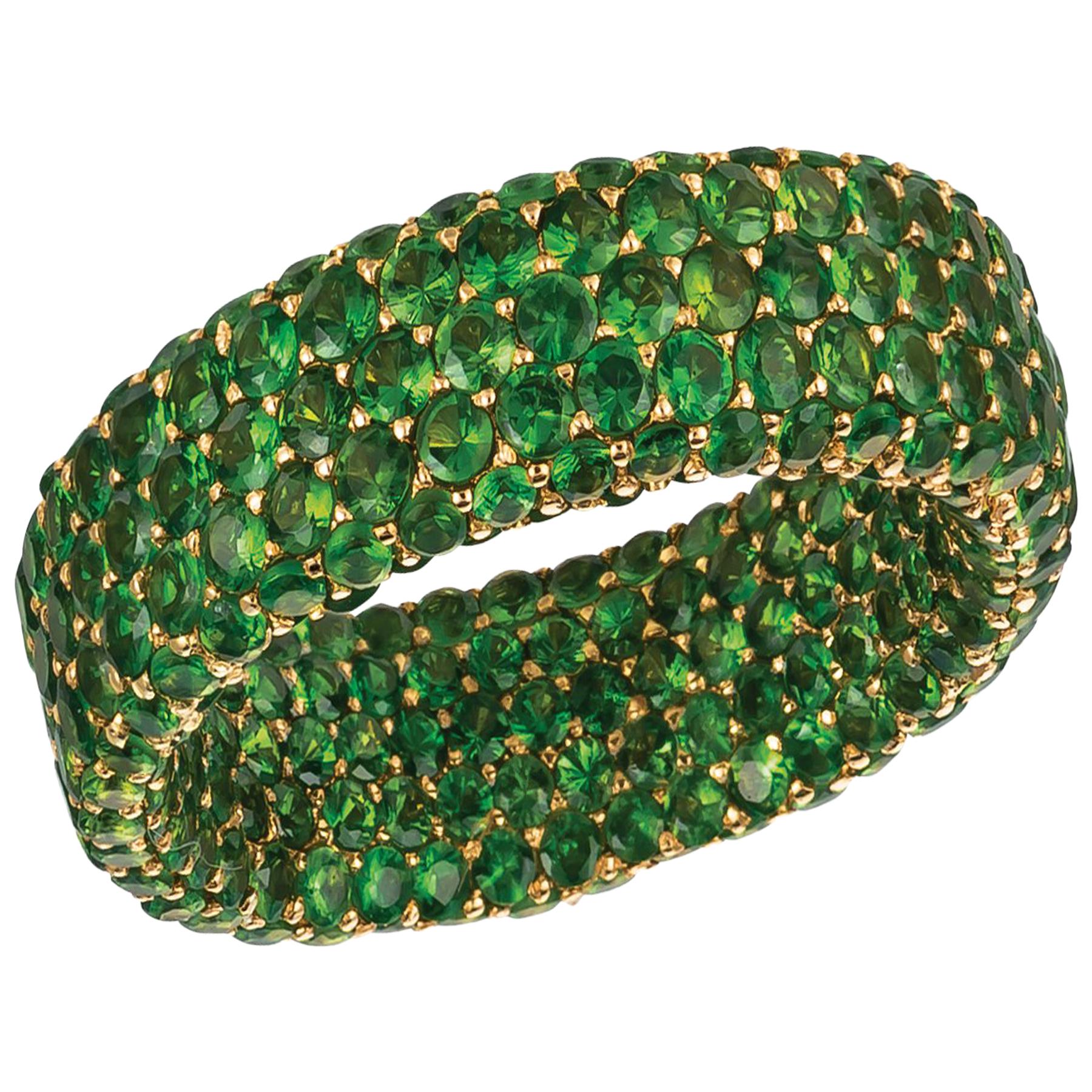 Green Tsavorite Garnet 6.40 Carat Inside or Outside 18 Karat Gold 3-Row Ring im Angebot