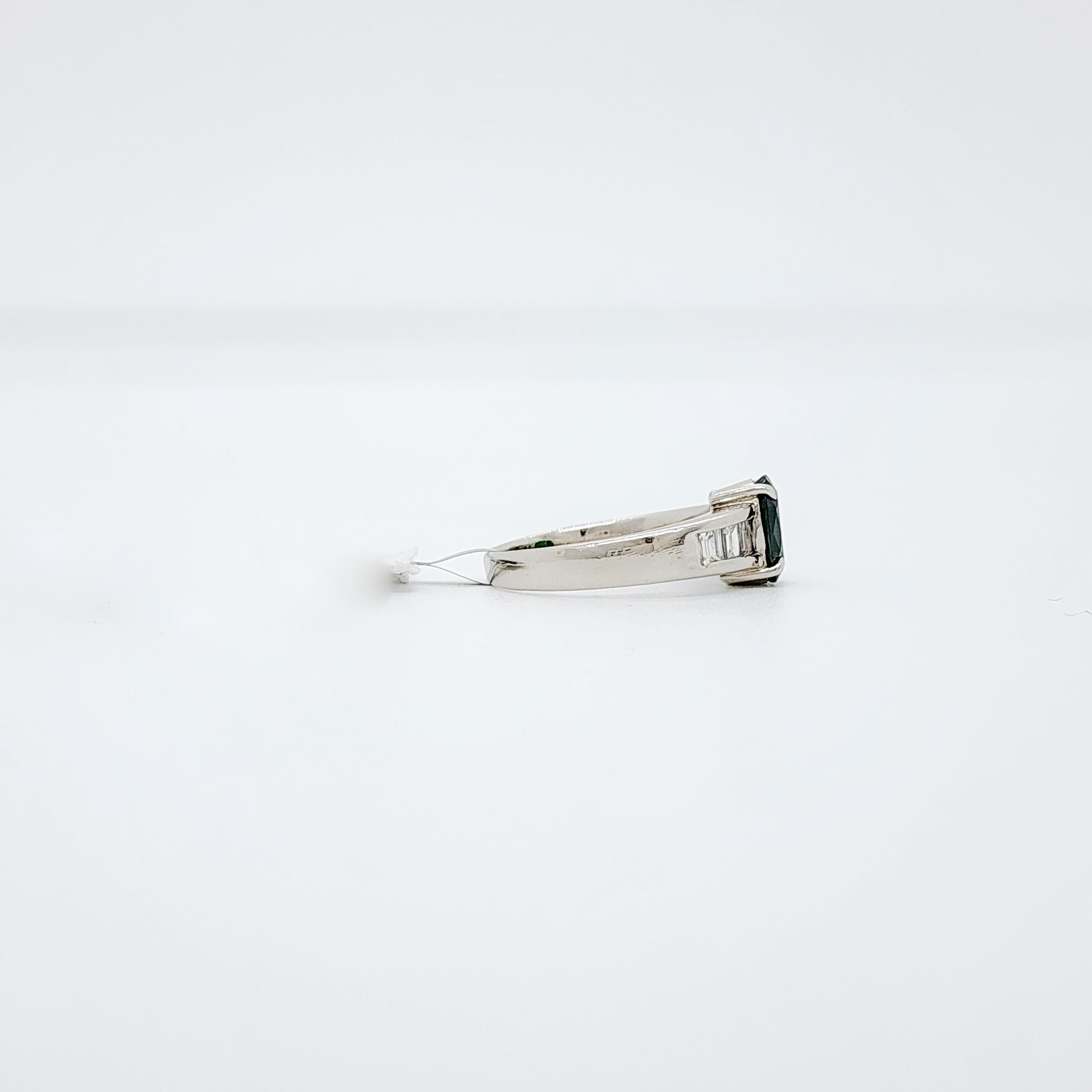 Green Tsavorite Garnet Oval and White Diamond Ring in Platinum For Sale 1