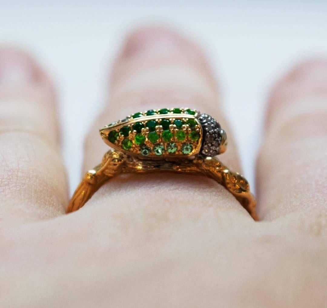 Women's Green Tsavorite Scarab 18 Karat Yellow Gold Stackable Ring For Sale