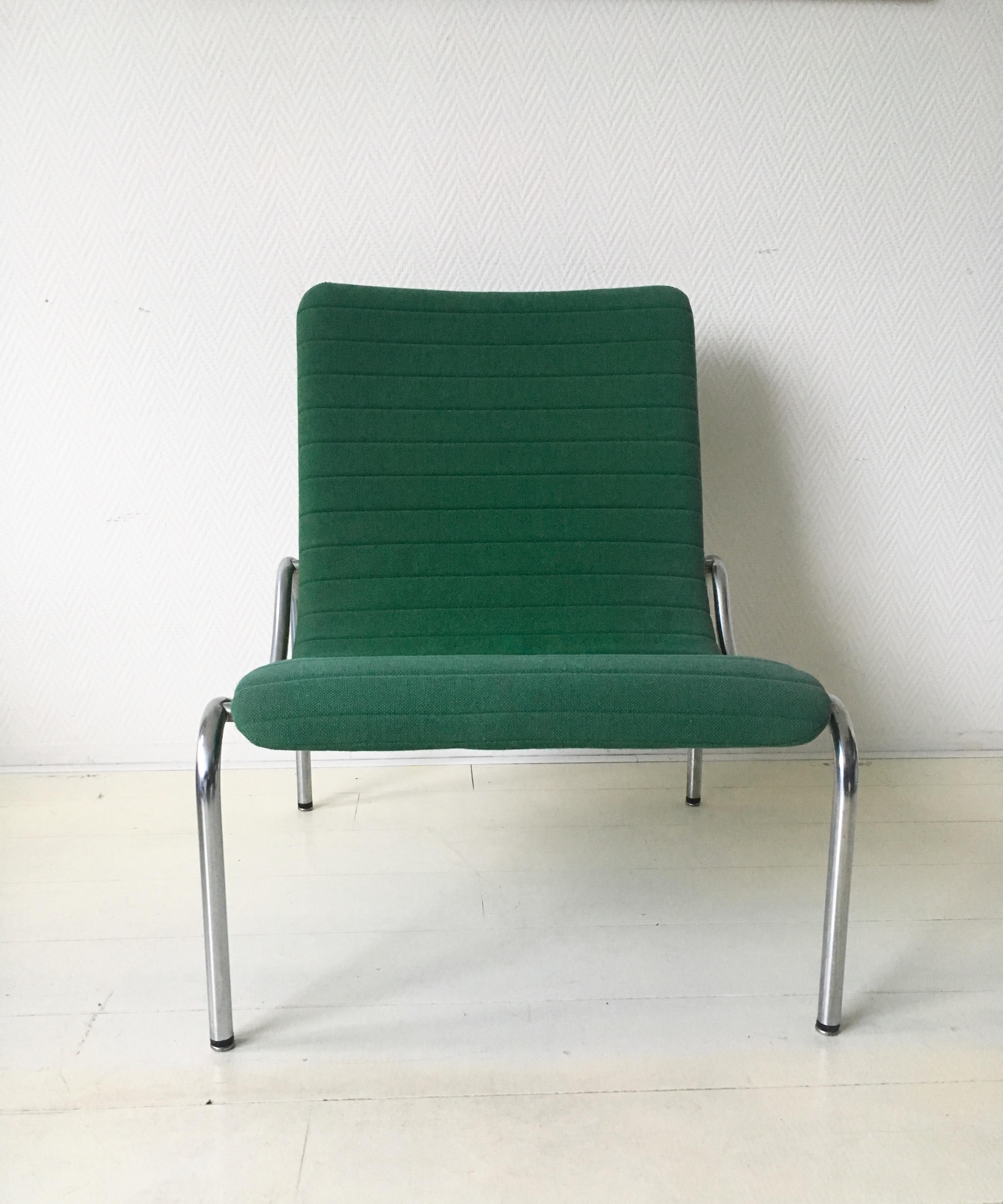 Mid-Century Modern Green Tubular Lounge Chair by Kho Liang Ie for Stabin Holland, Model 703, 1968 For Sale