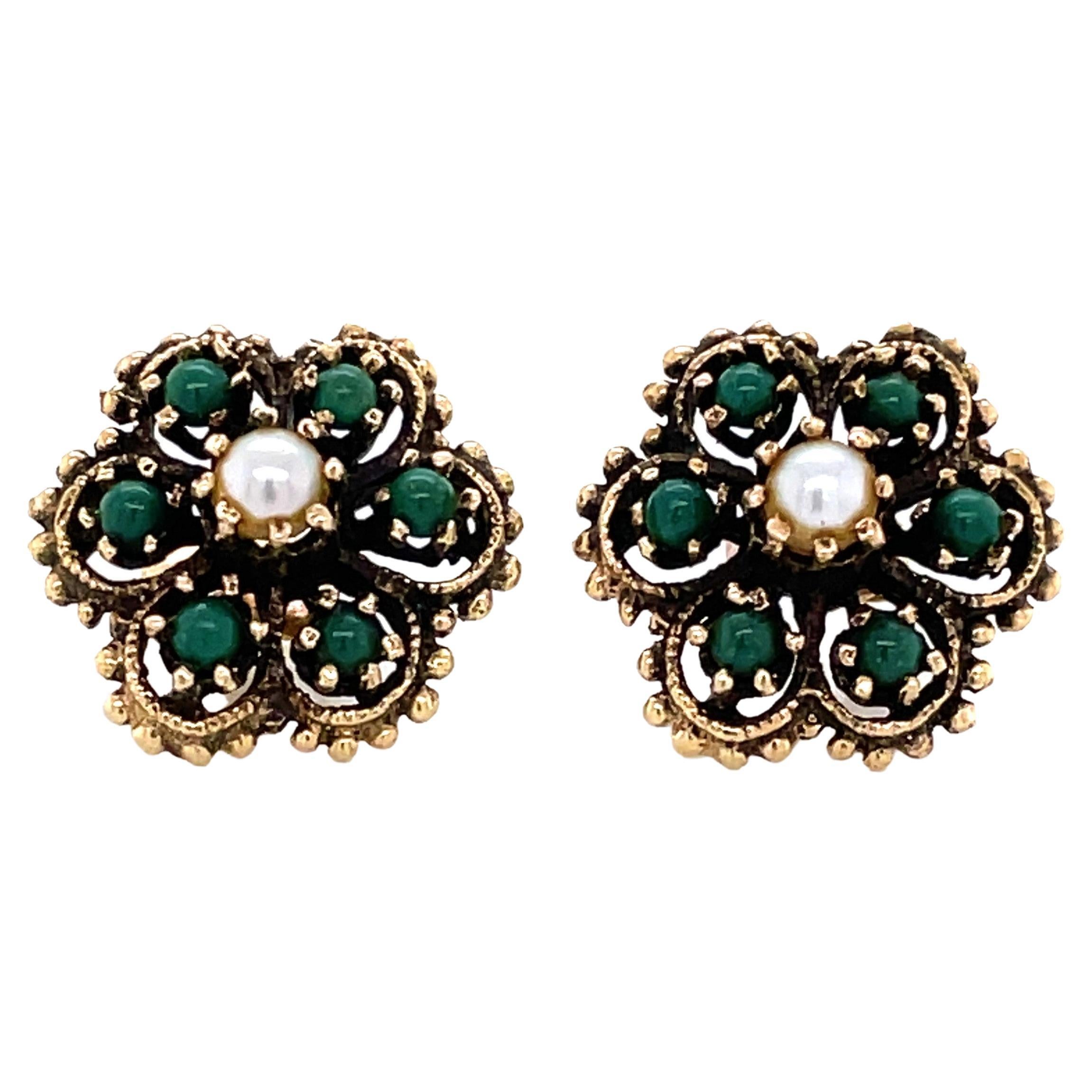 Clous d'oreilles à fleurs de style ancien en or jaune 14 carats avec perles vertes et turquoises