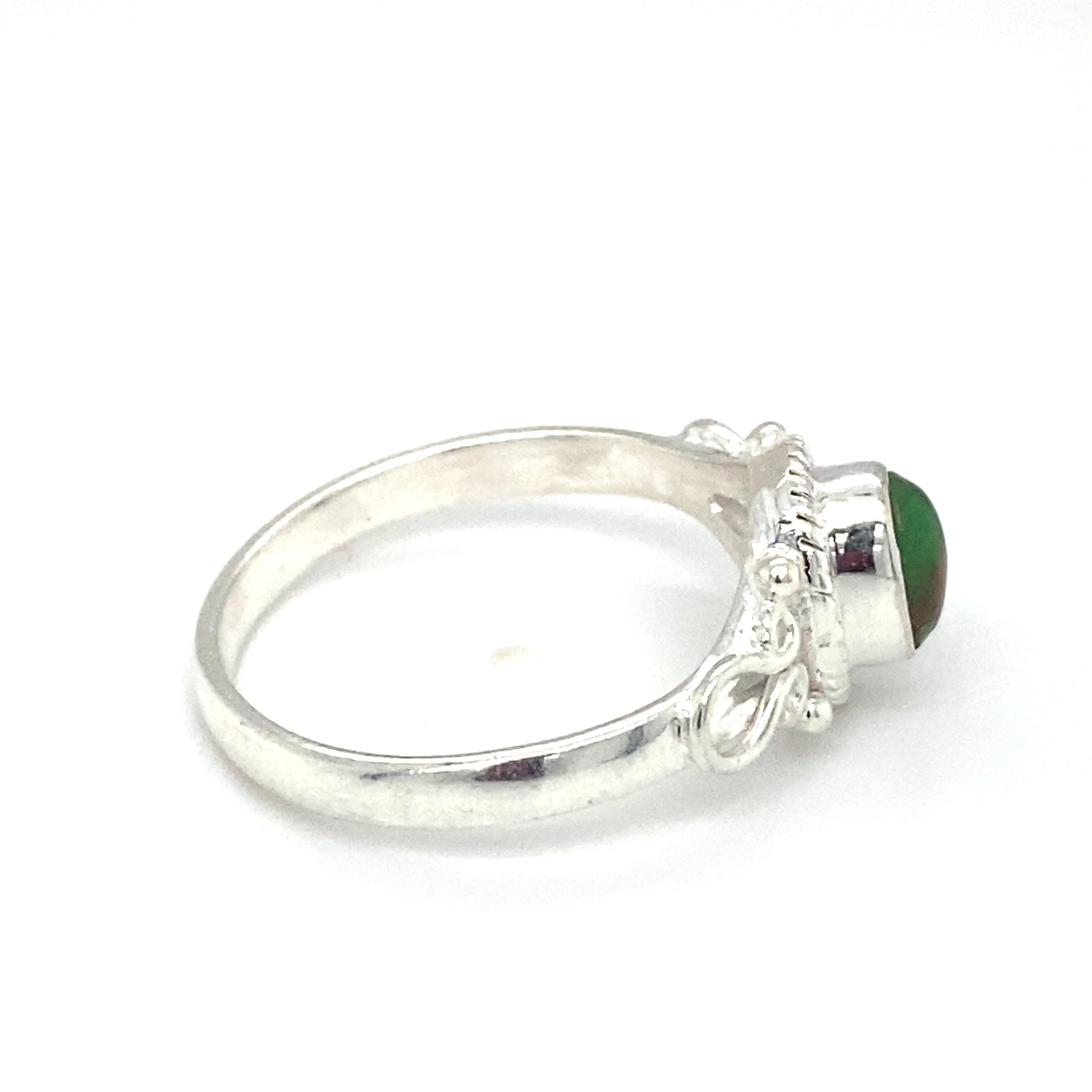 Green Turquoise Rope Bezel Ring in Sterling Silver In Good Condition For Sale In Atlanta, GA