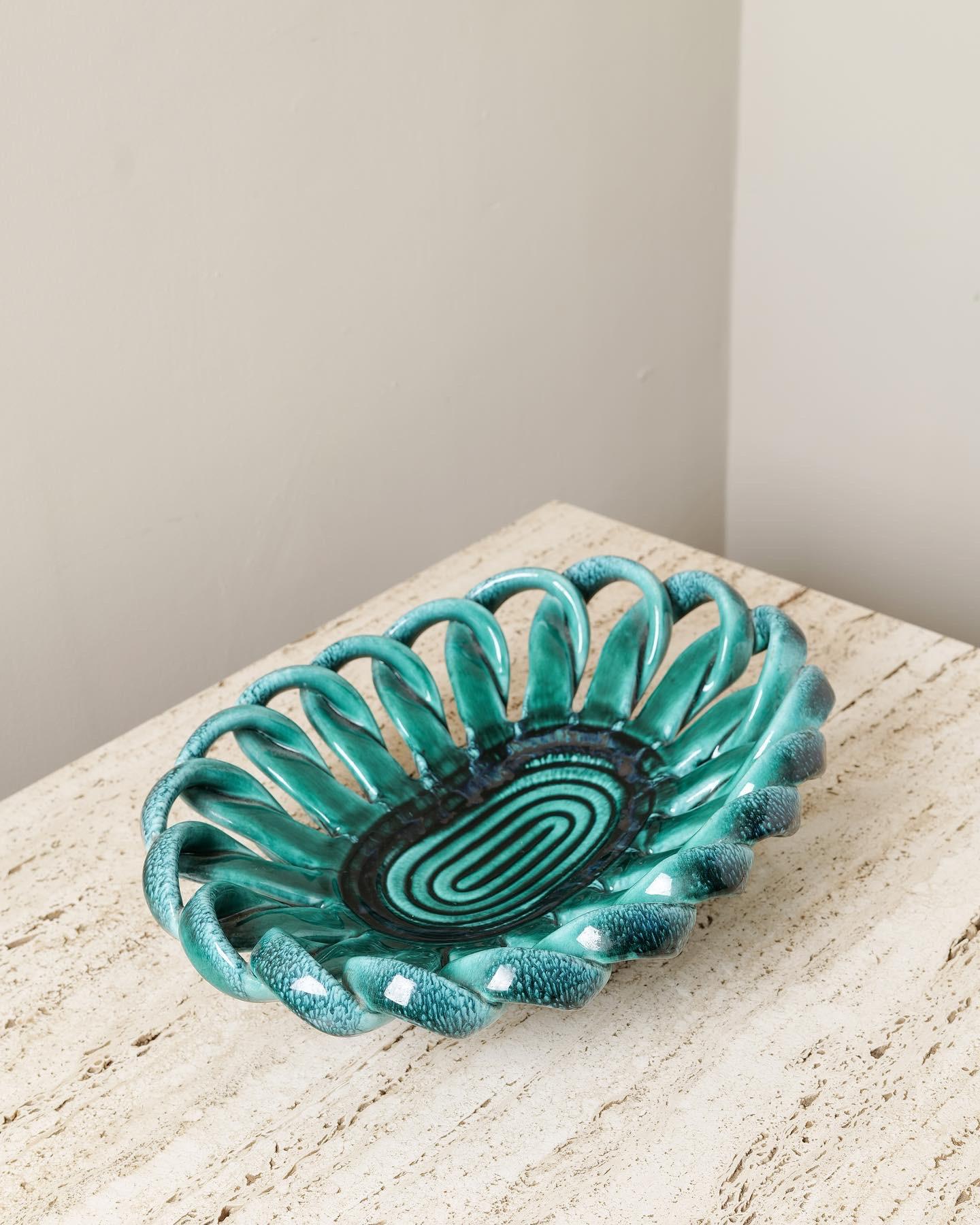 Stunning Jewel green 1960s Vallauris bowl designed by Jerome Massier. 

Chunky braided edging and a internal swirl detail. 

Signed and numbered on the base. 

Wonderful condition. One very small surface chip to the base of the dish.