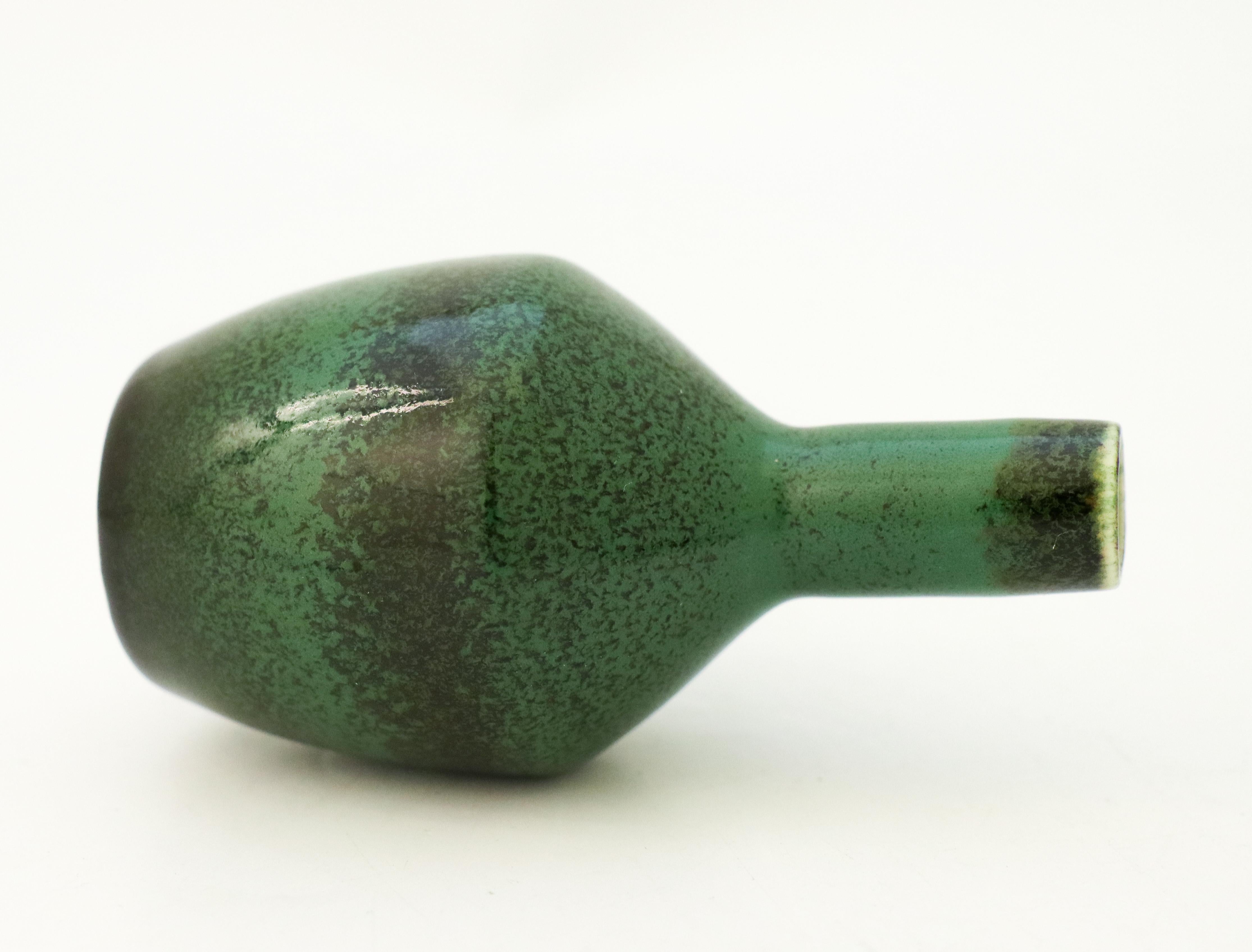 Glazed Green Vase - Carl-Harry Stålhane - Rörstrand - Mid 20th Century Modern For Sale