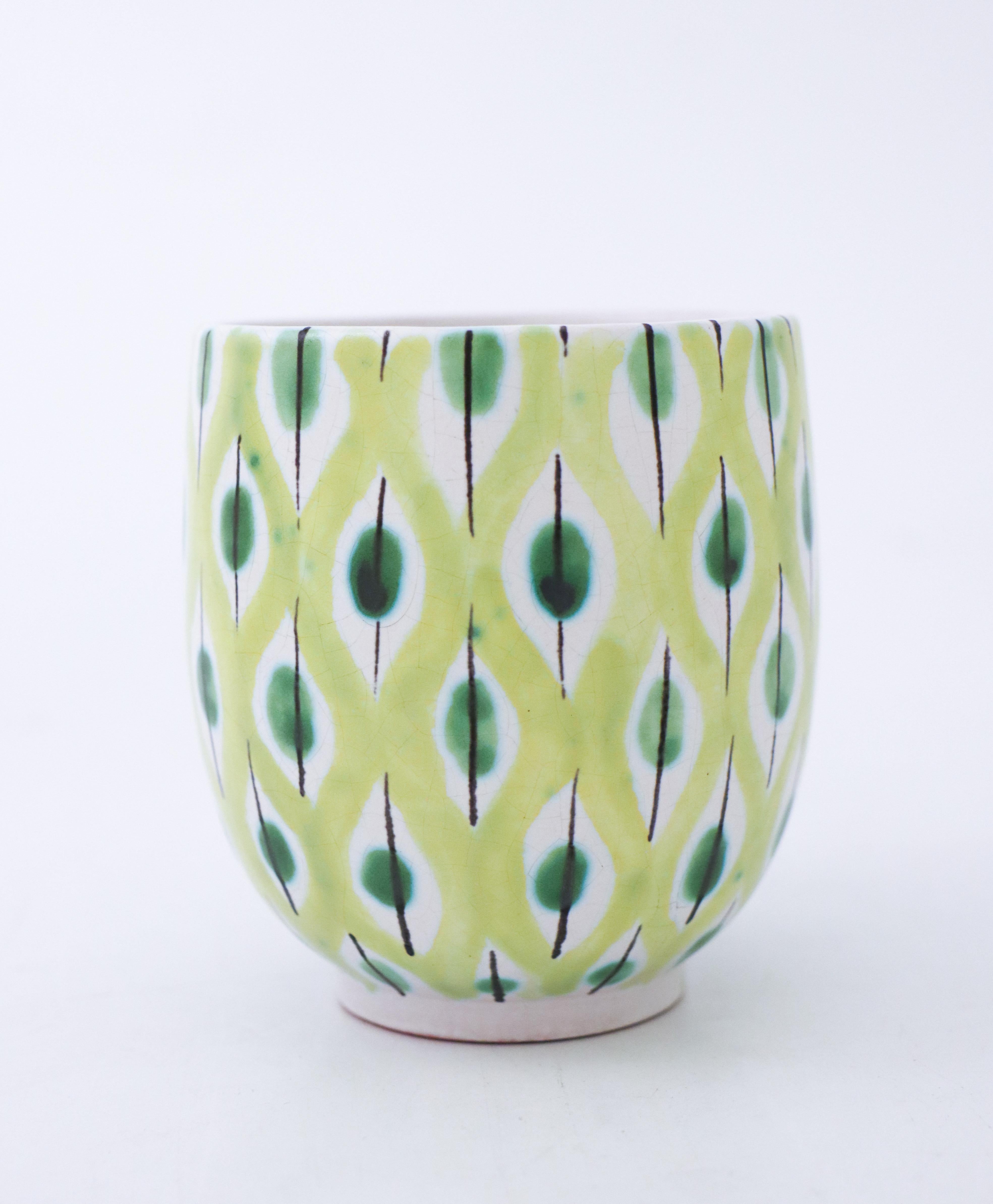 Green Vase Faience, Stig Lindberg, Gustavsbergs Studio, Mid-20th Century In Good Condition In Stockholm, SE