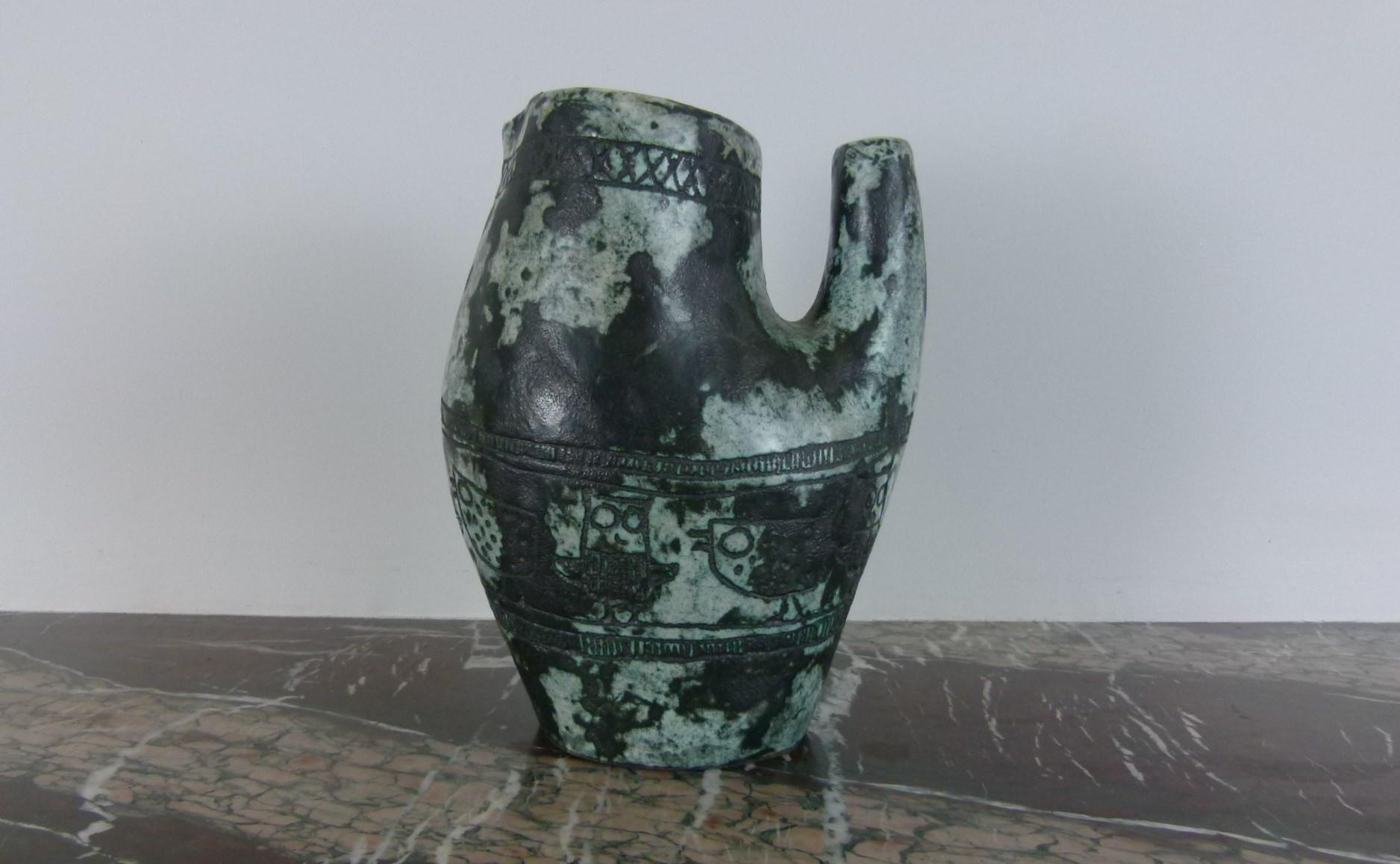 Ceramic green pitcher vase.
French work by Jacques Blin circa 1950.
Perfect original condition.