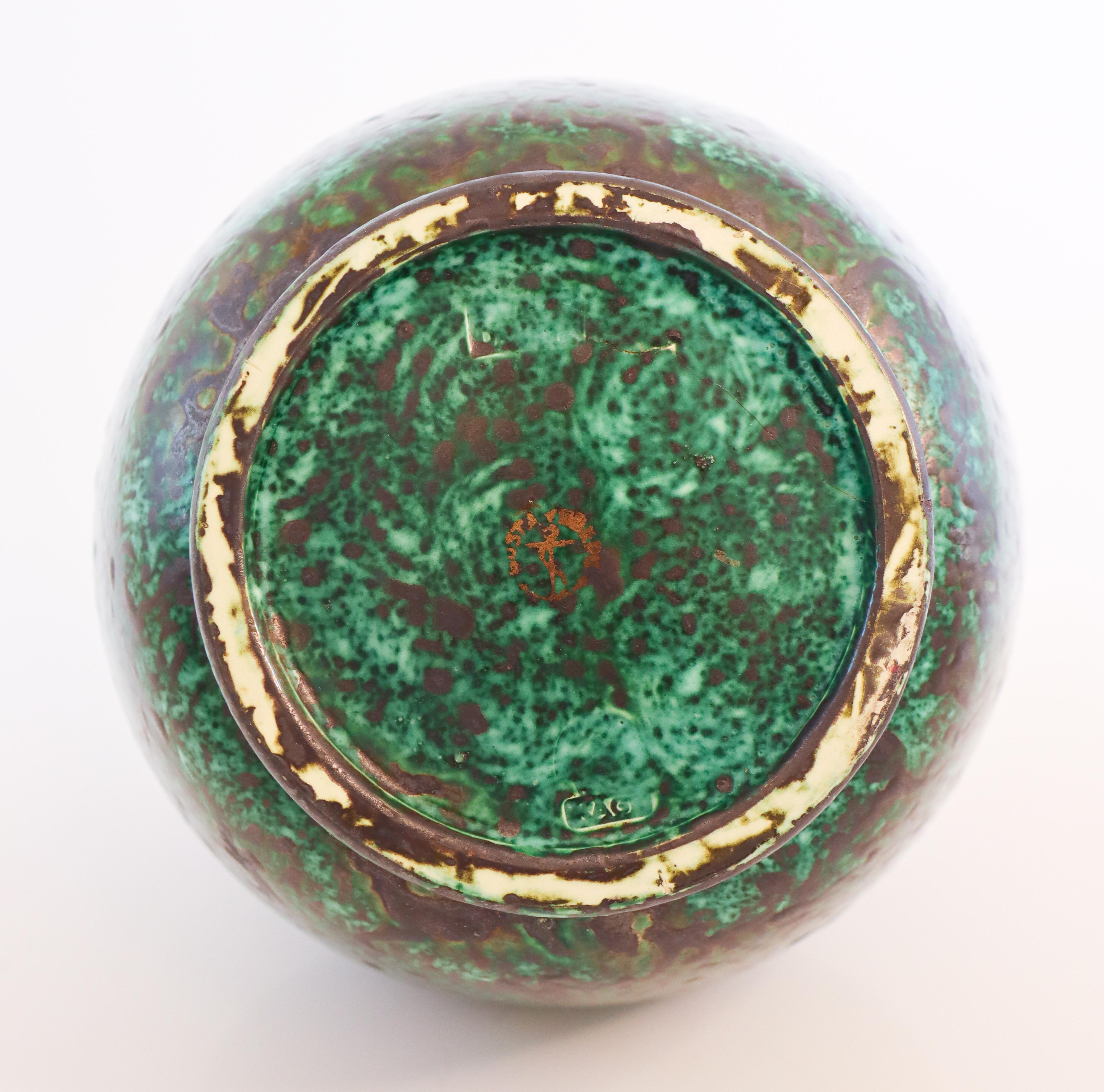 XX secolo Vaso verde con decoro, Wilhelm Kåge Gustavsberg, anni '30 in vendita