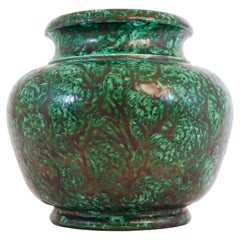 Vaso verde con decoro, Wilhelm Kåge Gustavsberg, anni '30