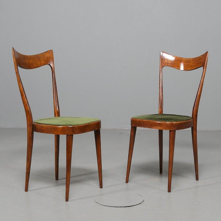 Week-end de Thanksgiving  Vente uniquement.  Magnifique ensemble de six (6) chaises de salle à manger, d'origine autrichienne, années 1920. Bien qu'elles ne datent pas du milieu du siècle dernier, les lignes de ces chaises de l'époque art déco