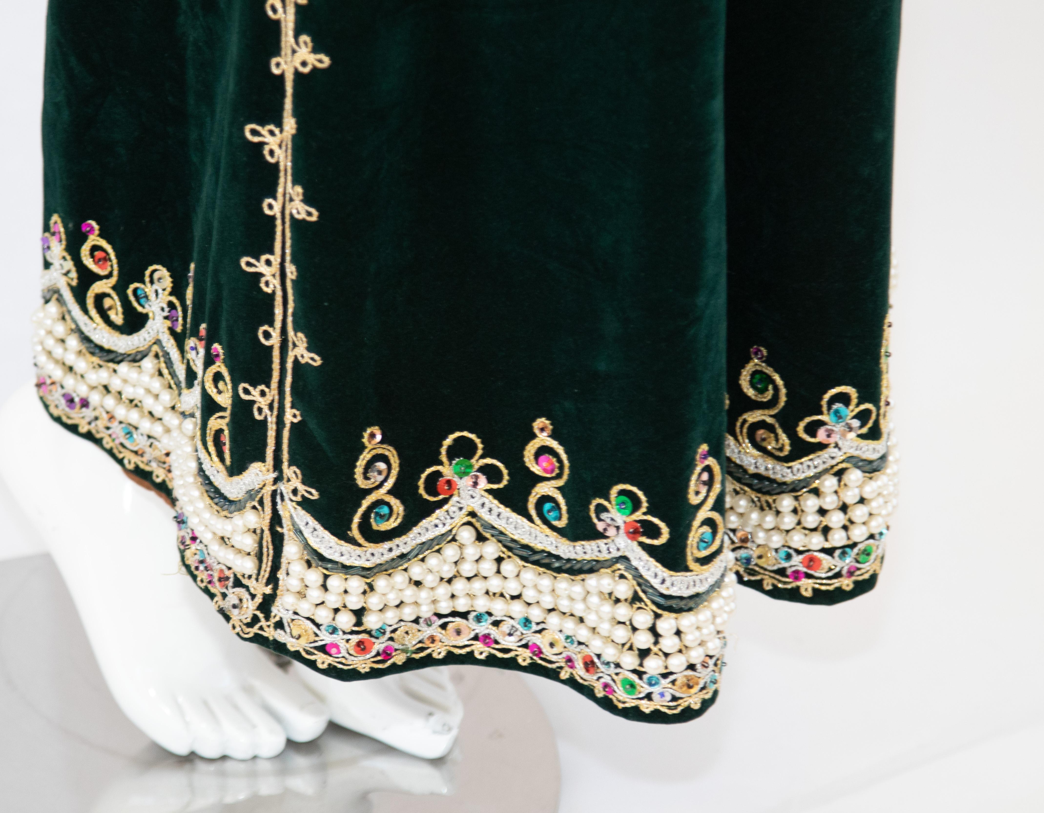 Green Velvet Bindali Caftan Maxi Dress Kaftan Size Large For Sale 5