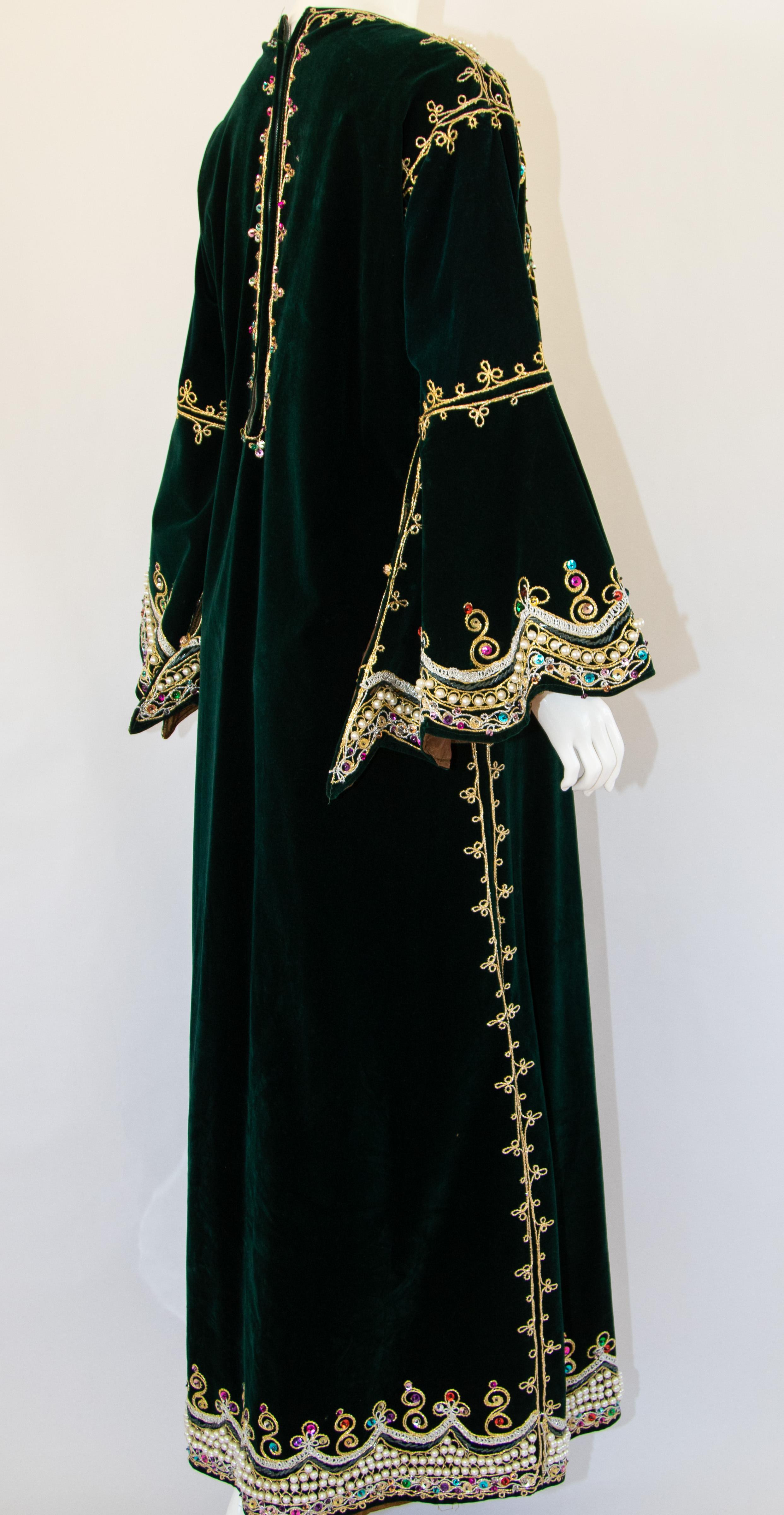 Green Velvet Bindali Caftan Maxi Dress Kaftan Size Large For Sale 7