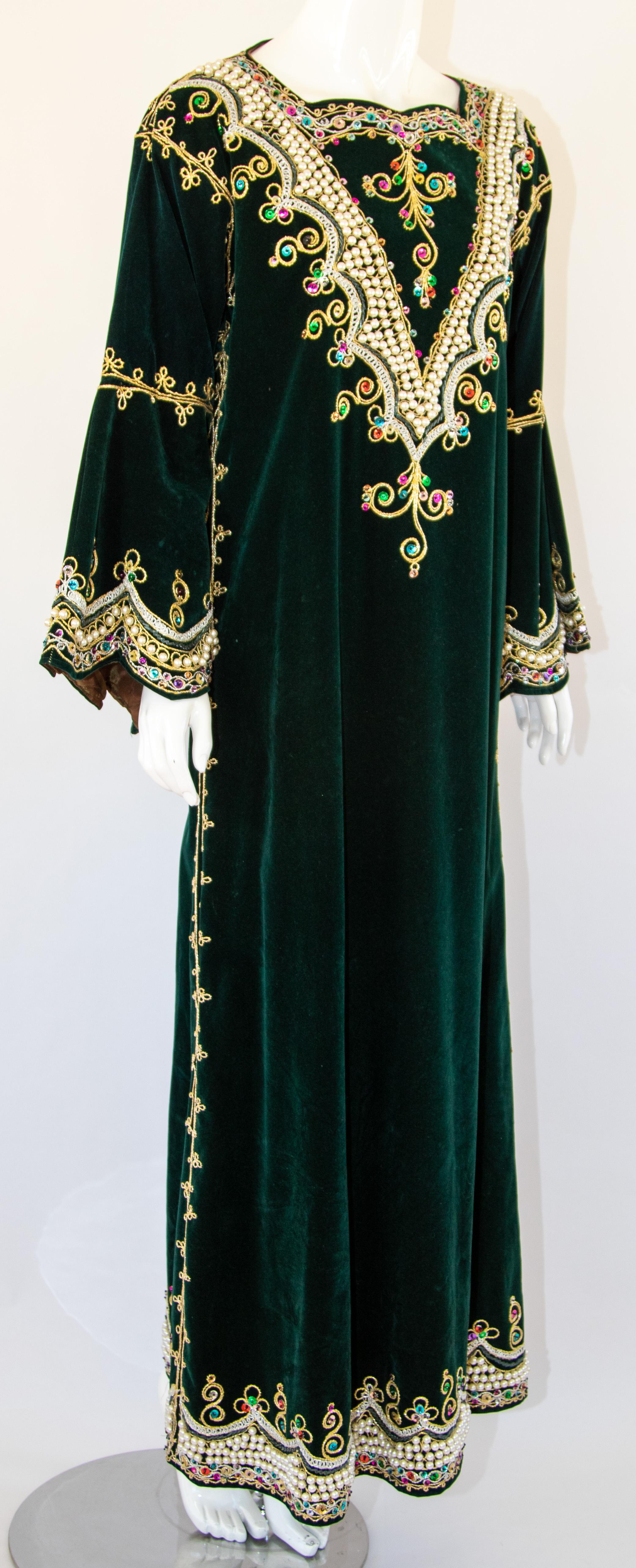 Green Velvet Bindali Caftan Maxi Dress Kaftan Size Large For Sale 12