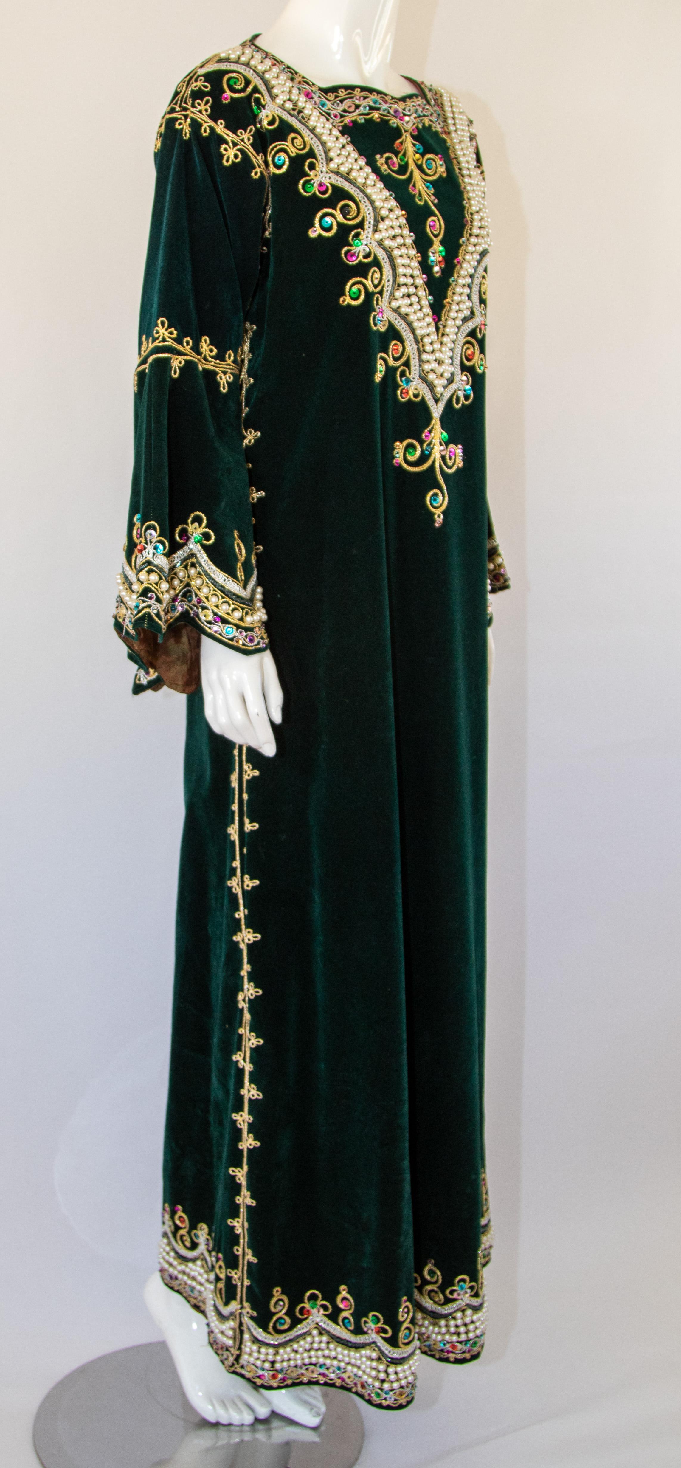 Green Velvet Bindali Caftan Maxi Dress Kaftan Size Large For Sale 1