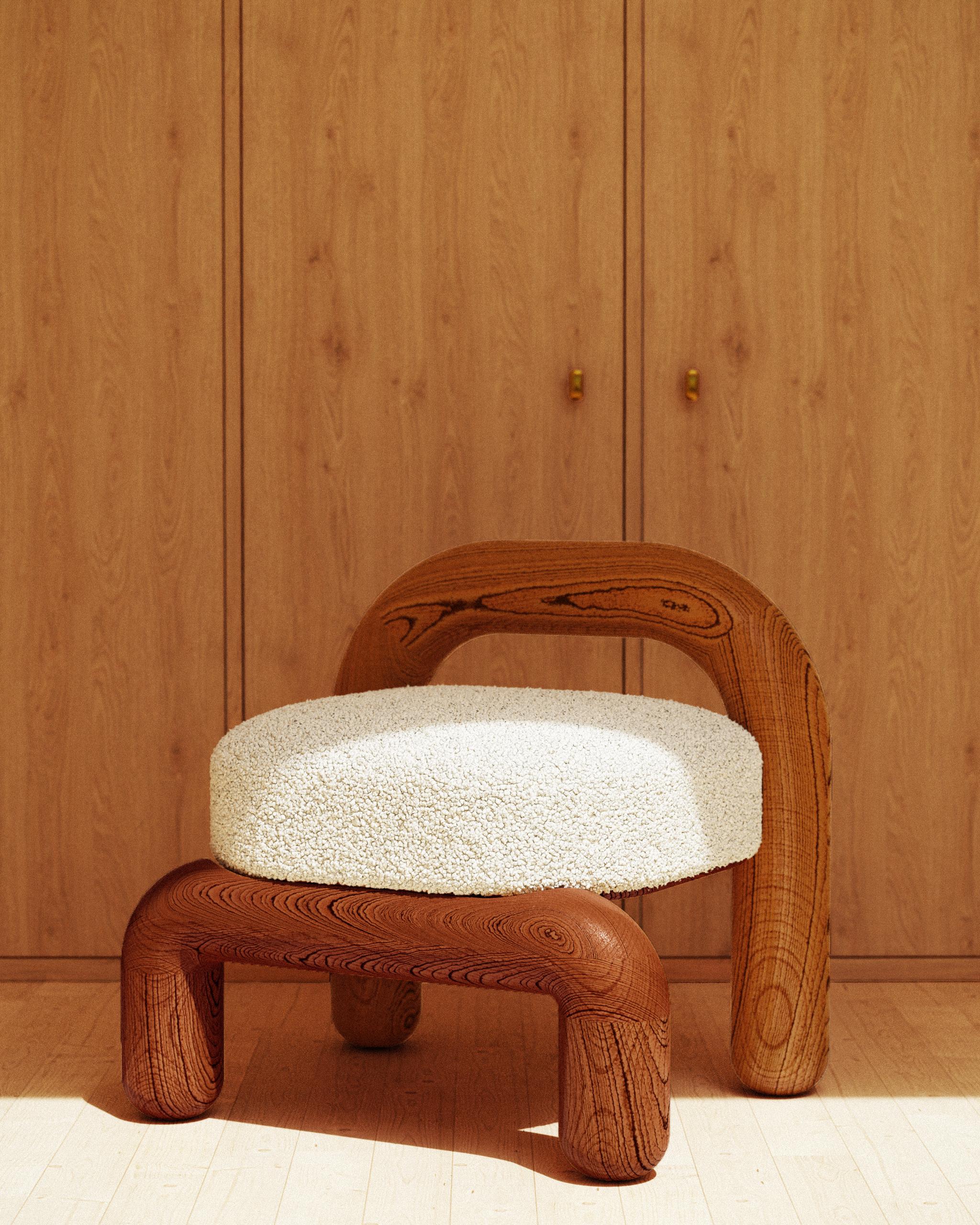 Silla Lounge Lítica de Terciopelo Verde y Roble Negro de Maha Alavi Studio en venta 1