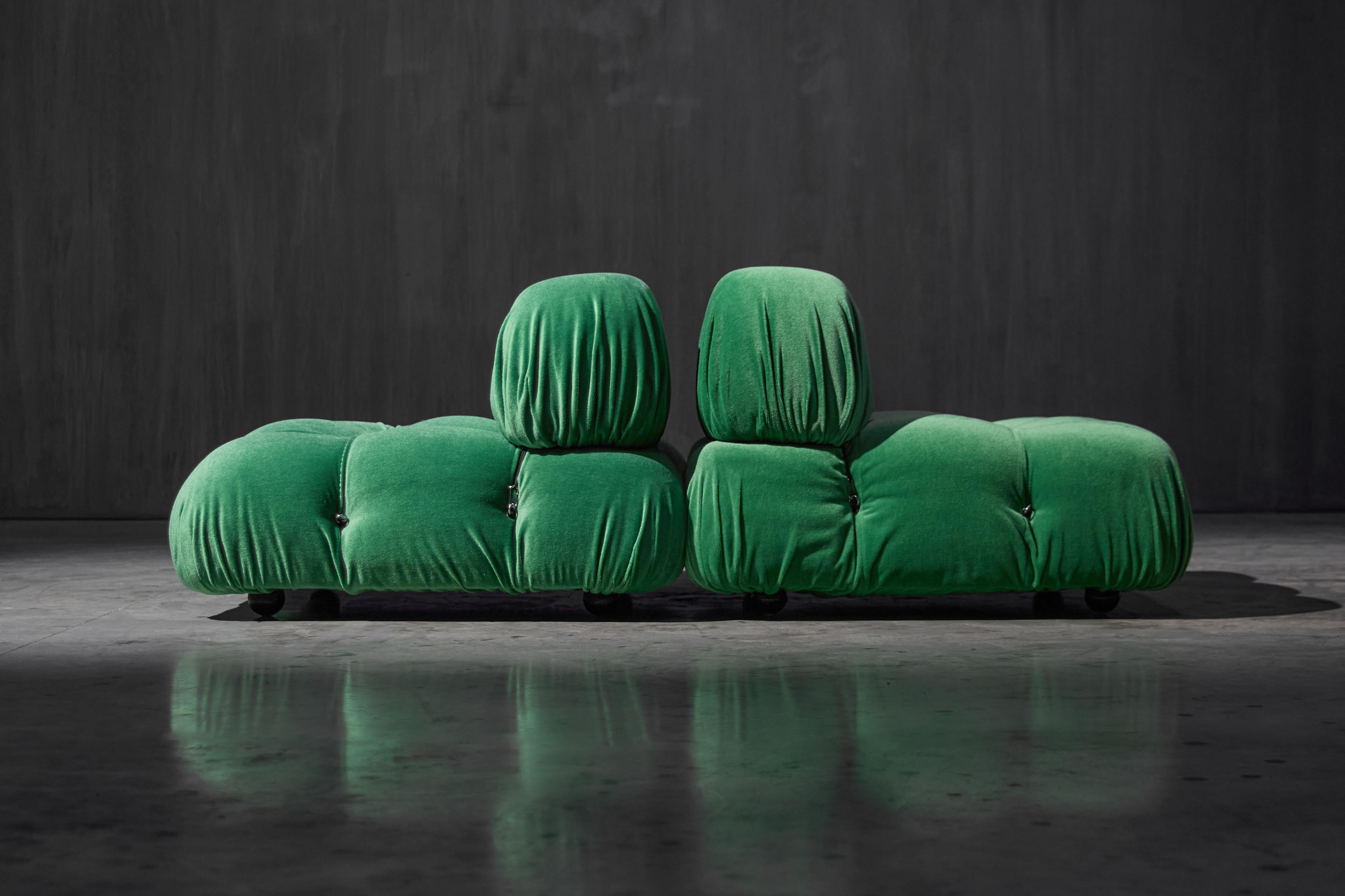 Green Velvet Camaleonda Lounge Chairs by Mario Bellini for B&B Italia, 1970s In Excellent Condition For Sale In Antwerp, BE