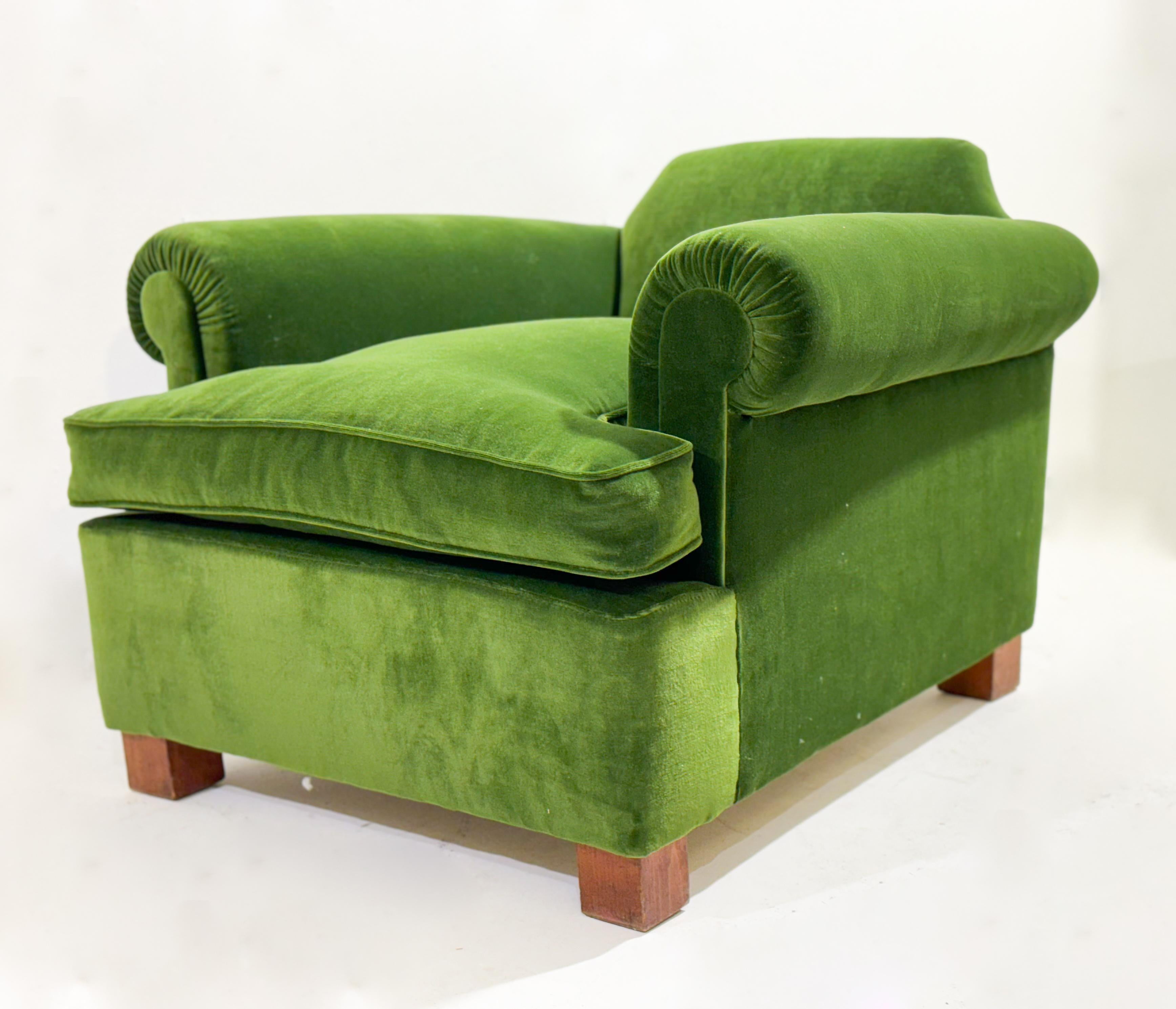 Green Velvet Club Armchair, 1940s In Good Condition For Sale In Brussels, BE