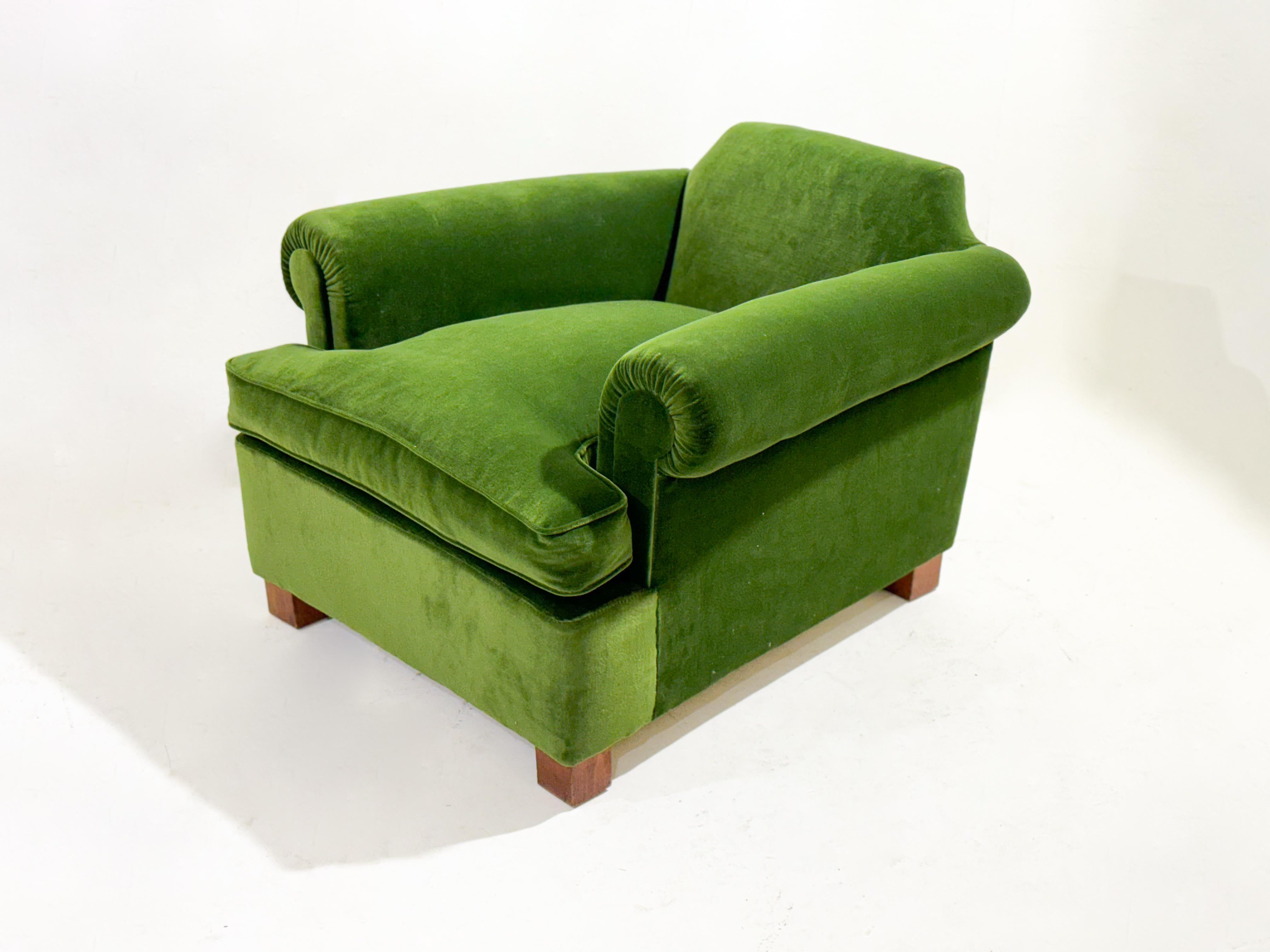 Mid-20th Century Green Velvet Club Armchair, 1940s For Sale