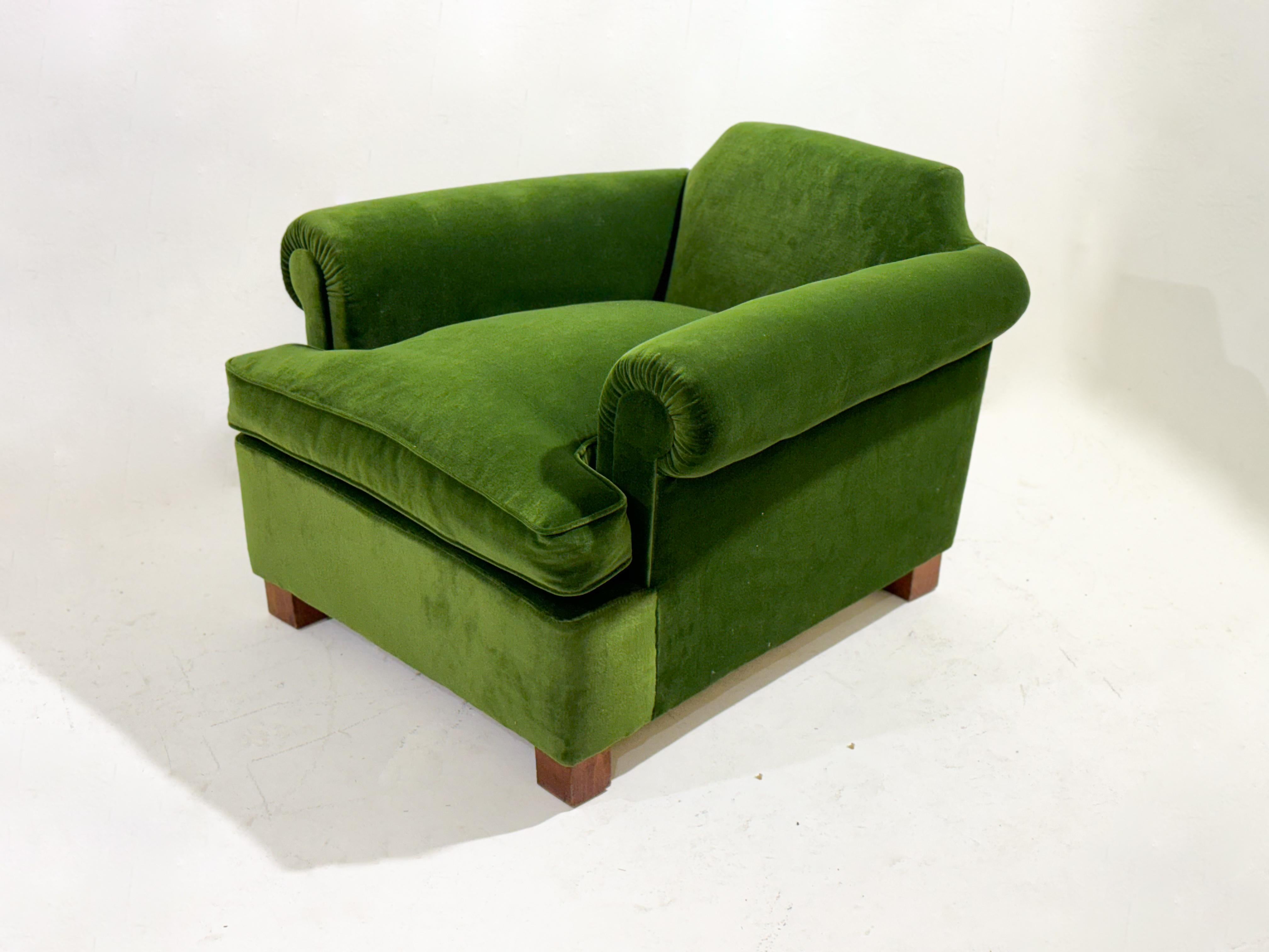Green Velvet Club Armchair, 1940s For Sale 1