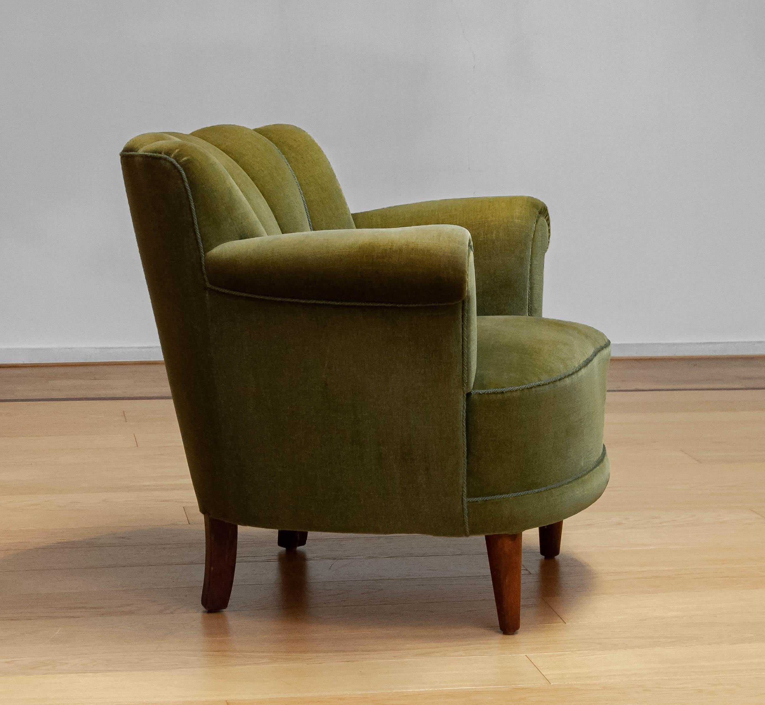 Mid-20th Century Green Velvet Lounge / Easy Chair Attributed To Carl-Johan Boman Finland 1940