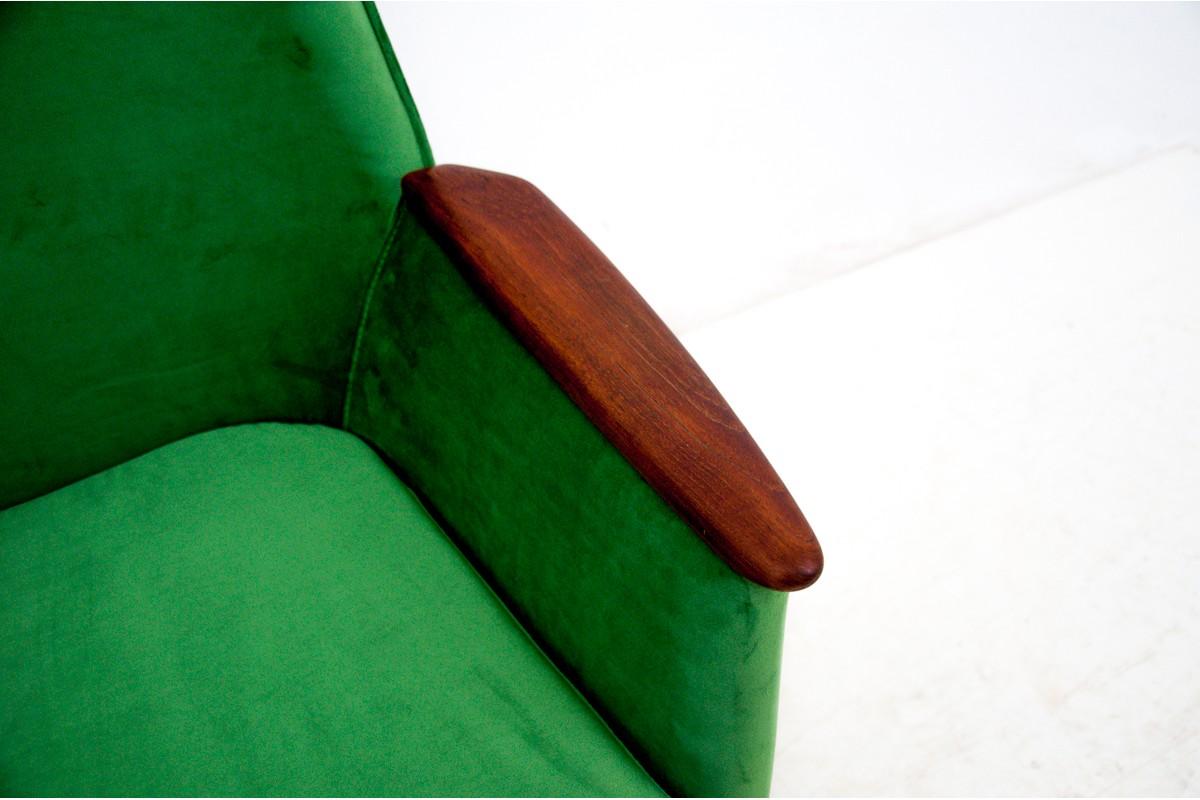 Green Velvet Modern Armchair, Danish Design, 1970s For Sale 1