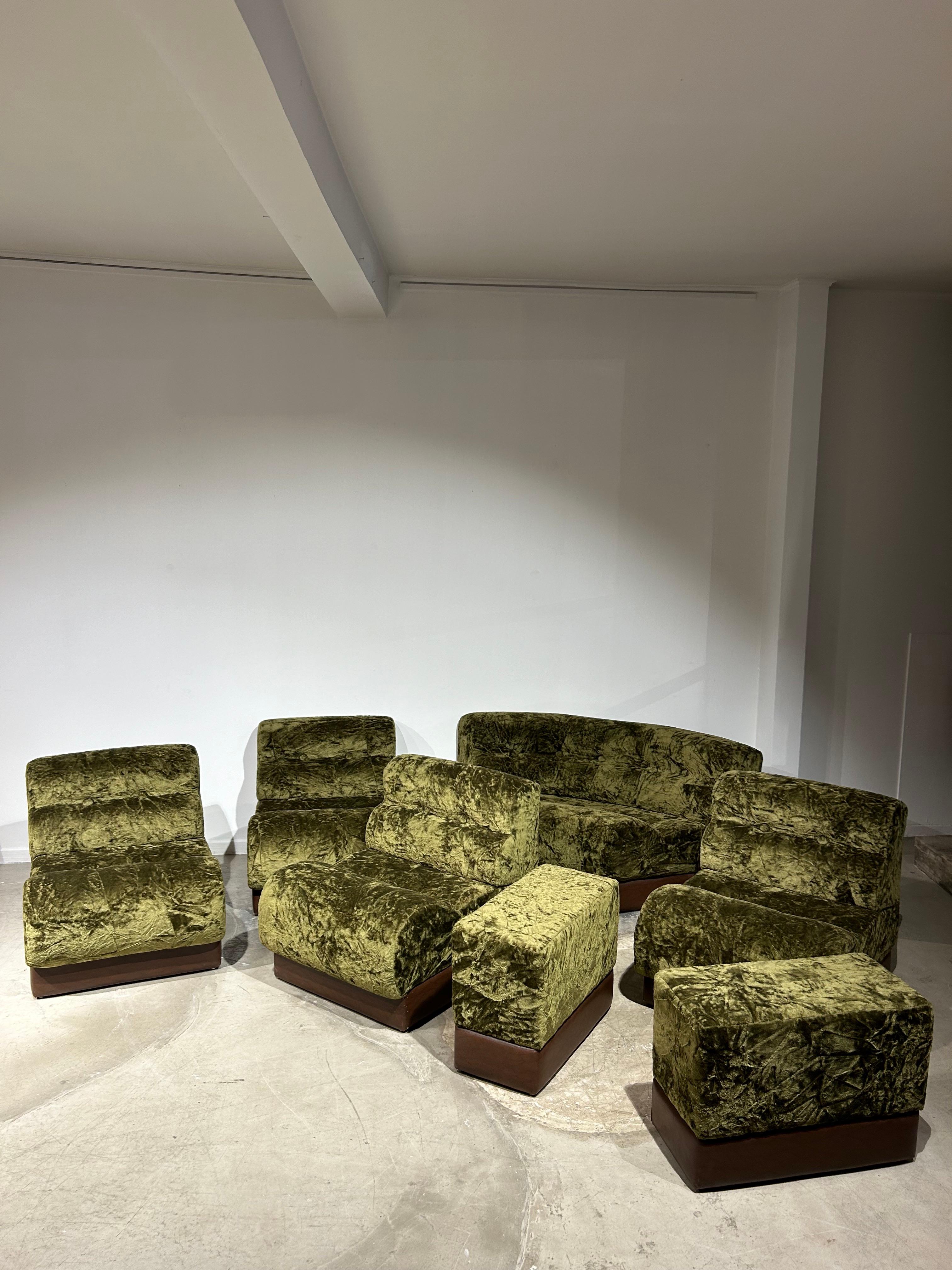 Green velvet modular Italian sofa 5