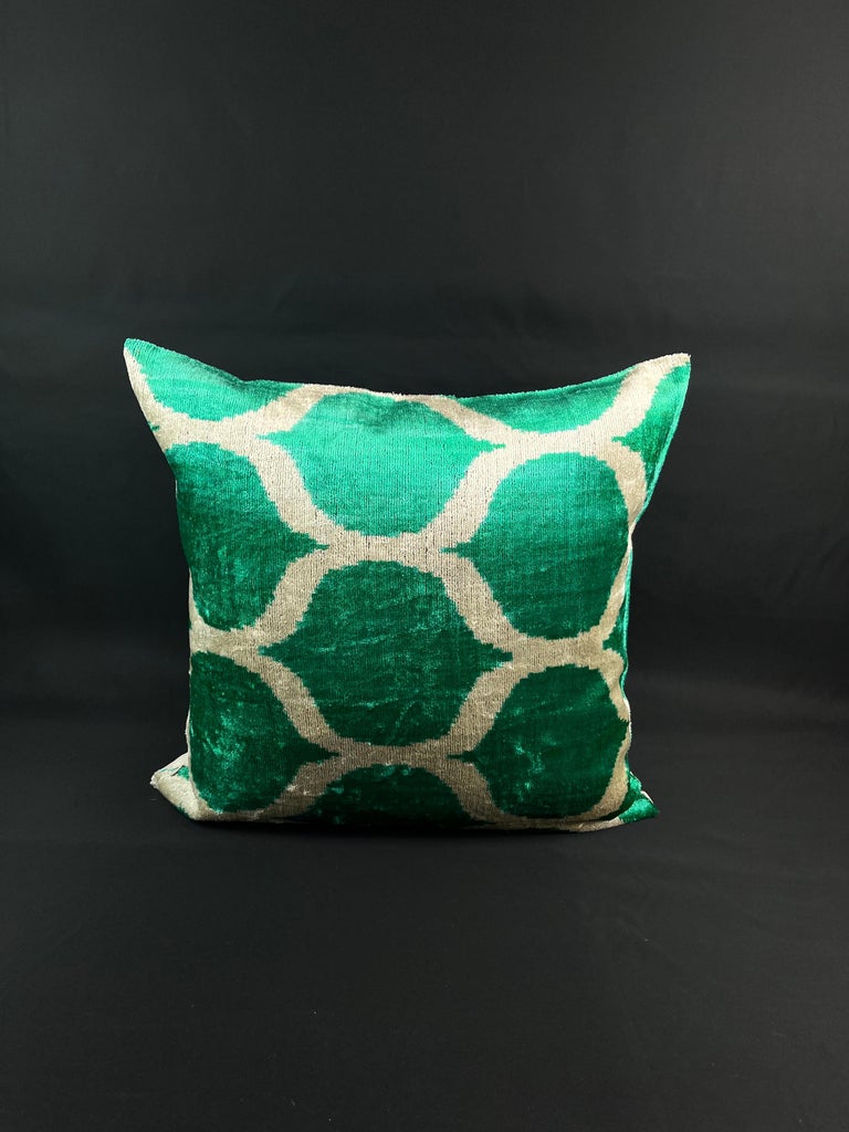 Green Velvet Silk Ikat Pillow Cover For Sale at 1stDibs