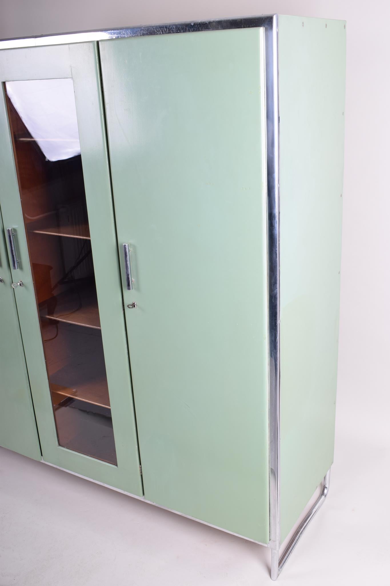Chrome Green Vintage Bauhaus Wardrobe Cupboard manufactured by Mücke-Melder, 1930-1939