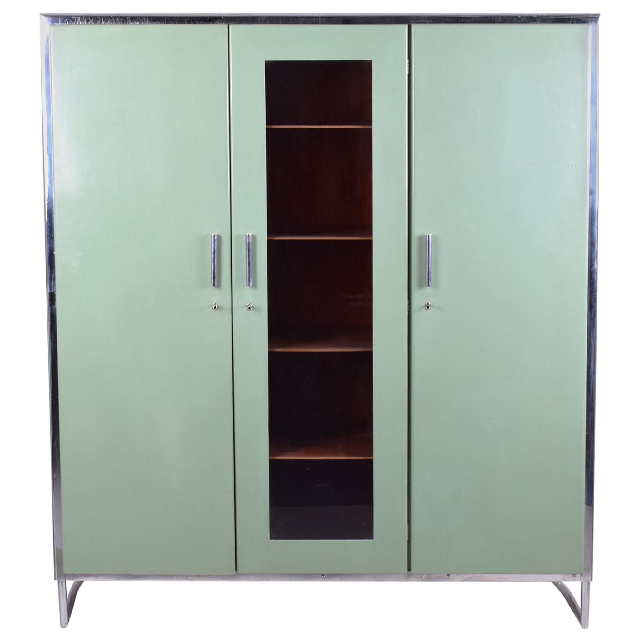 Green Vintage Bauhaus Wardrobe Cupboard manufactured by Mücke-Melder, 1930-1939