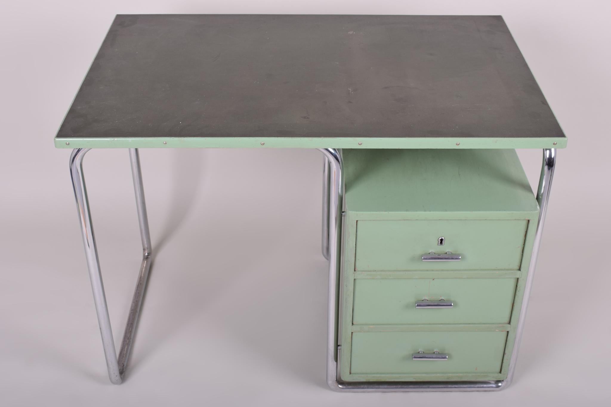 Green Vintage Bauhaus Writing Desk Manufactured by Mücke-melder, 1930-1939 In Good Condition In Brandys nad Labem, Středočeský kraj