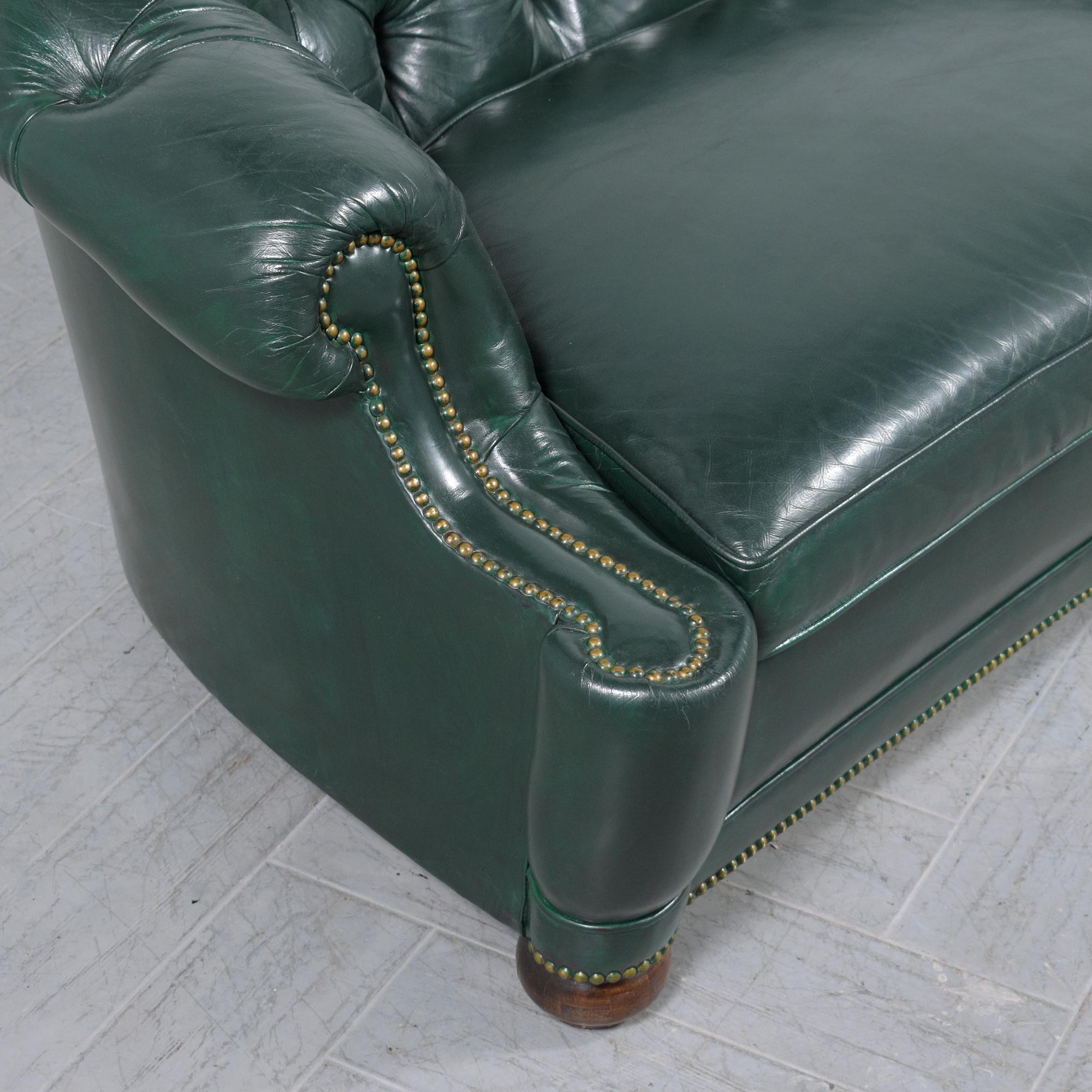 Refurbished 1970s Emerald Green Italian Chesterfield Sofa - Vintage Elegance 4