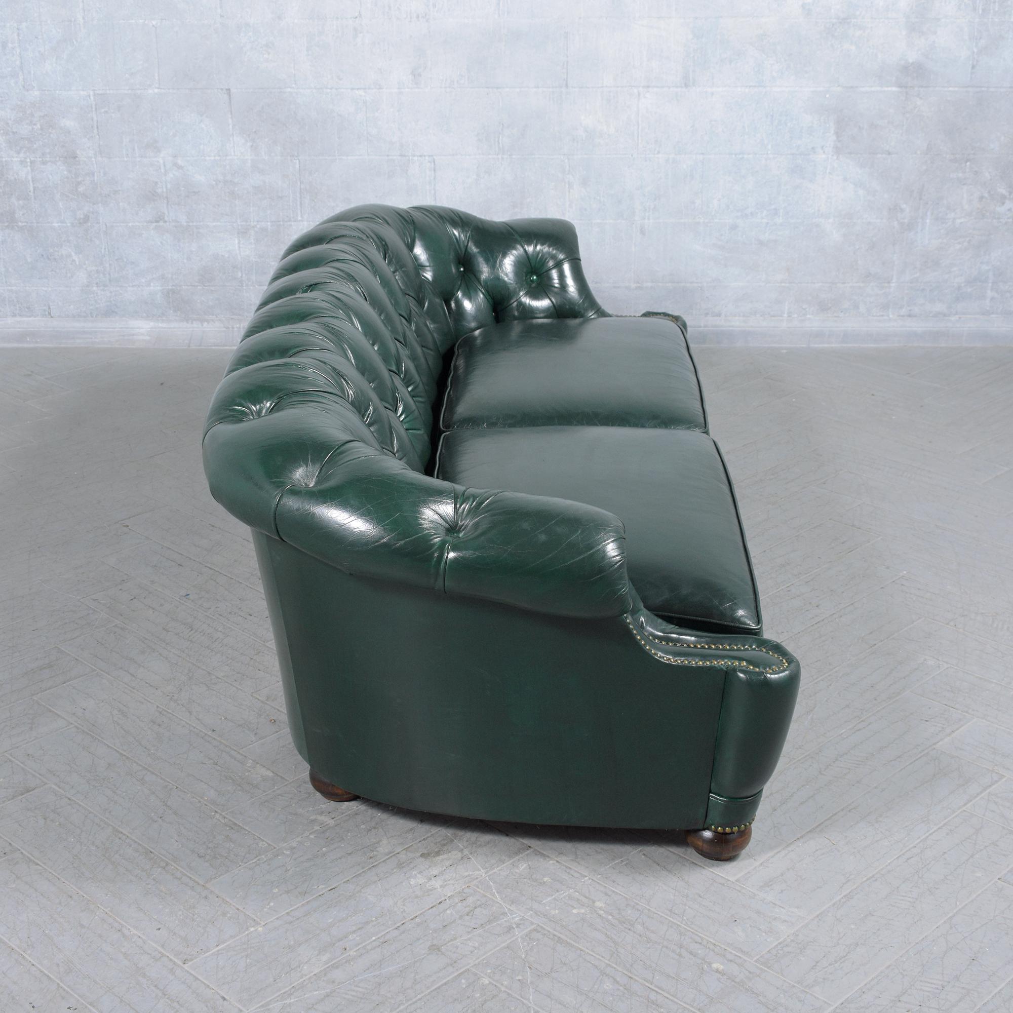 Refurbished 1970s Emerald Green Italian Chesterfield Sofa - Vintage Elegance 5
