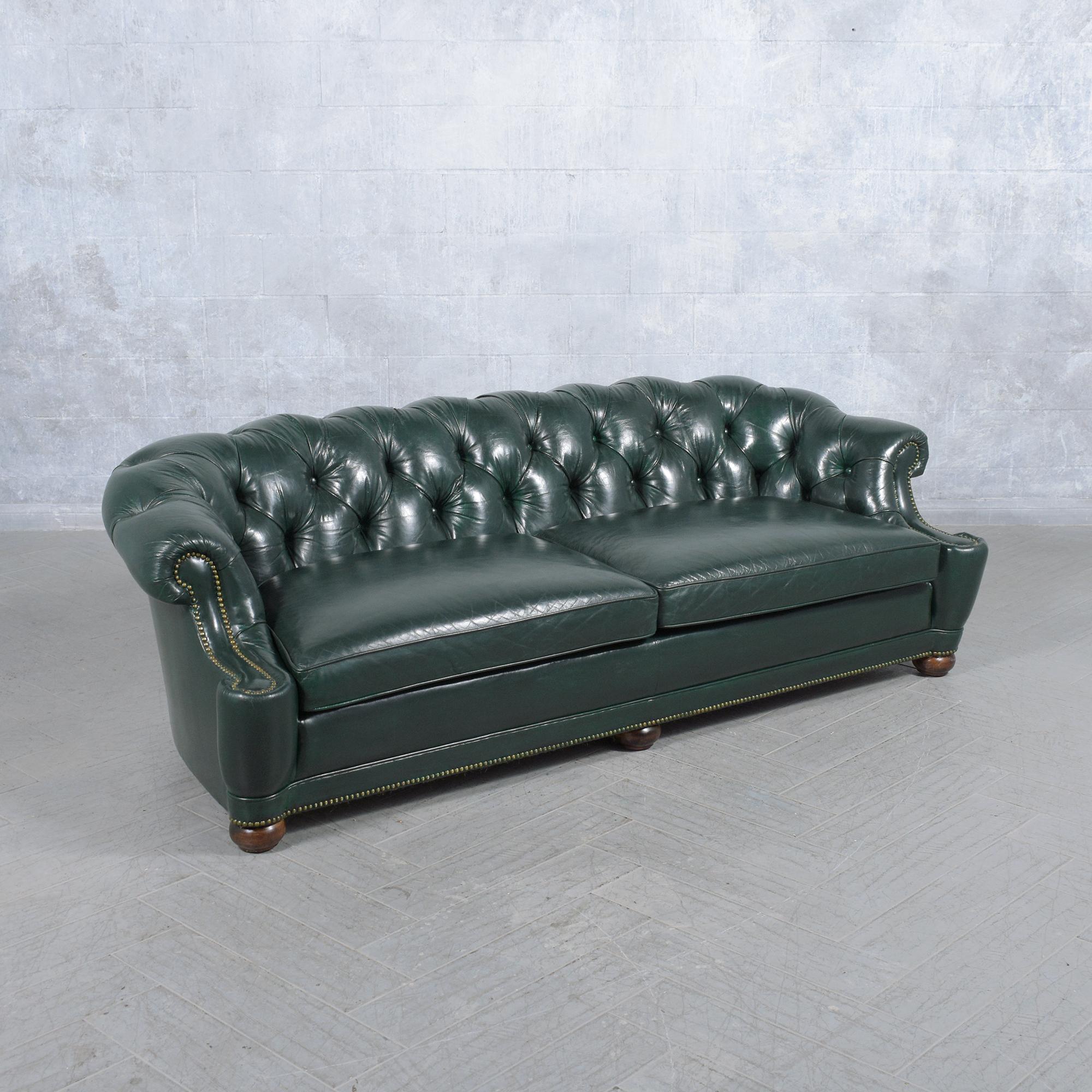 Lacquer Refurbished 1970s Emerald Green Italian Chesterfield Sofa - Vintage Elegance