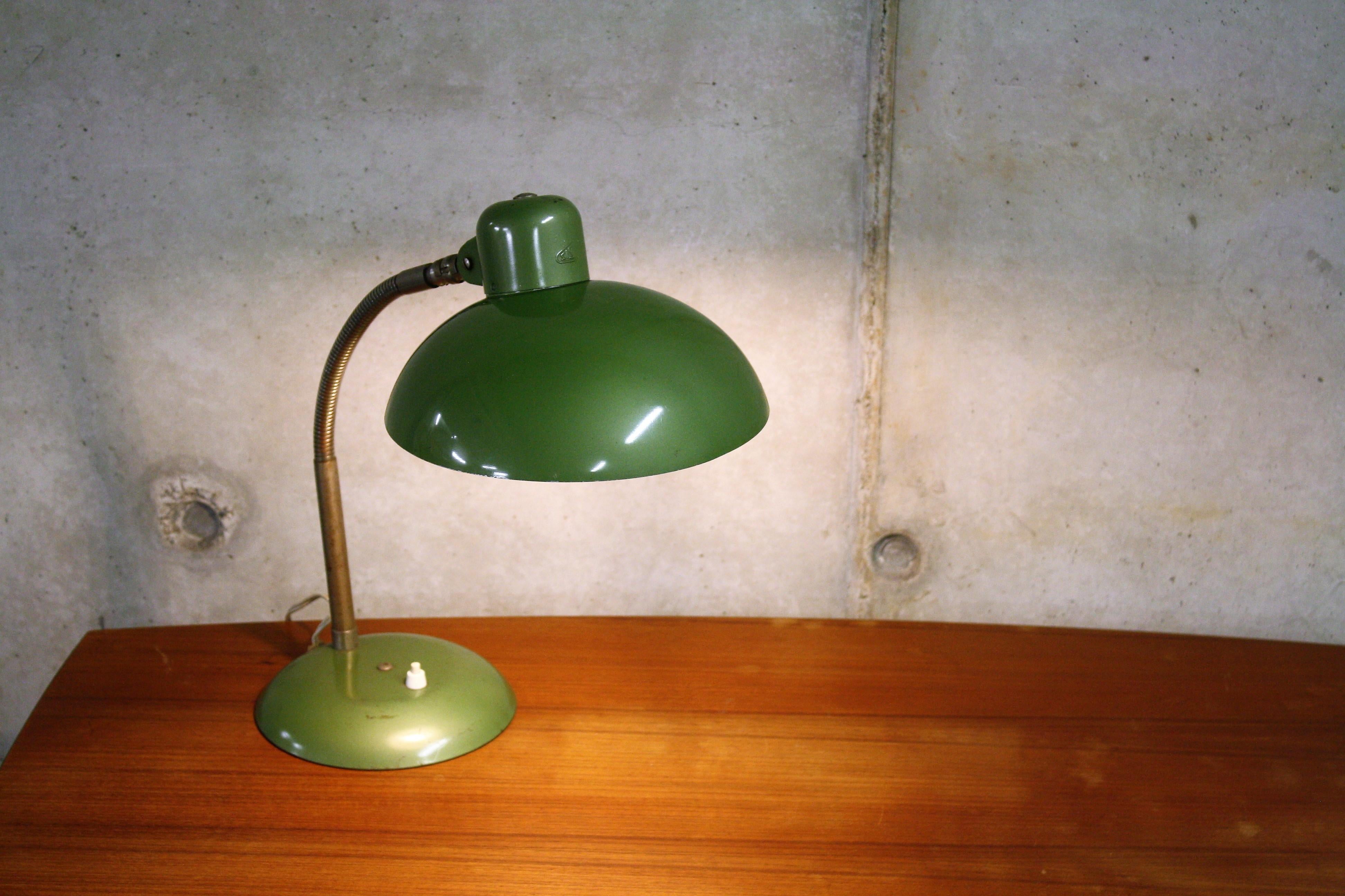 Green Vintage Industrial Bauhaus Desk Lamp by SIS, Germany, 1950s In Good Condition In HEVERLEE, BE