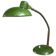 Grüne industrielle Bauhaus-Schreibtischlampe von SIS:: Deutschland:: 1950er Jahre