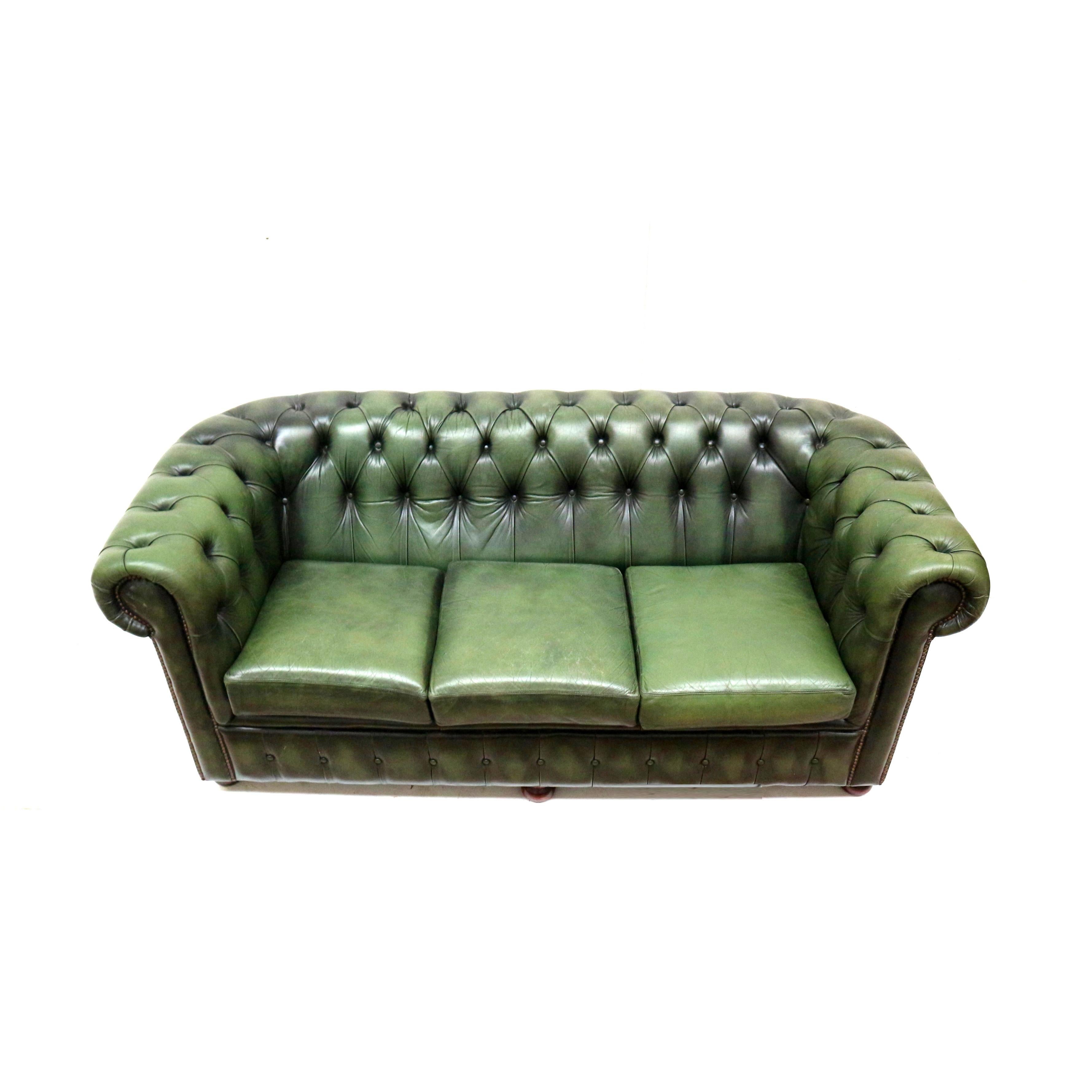 Width: 182 cm
Backrest height: 73 cm
Seat height: 44 cm
Depth: 84 cm
