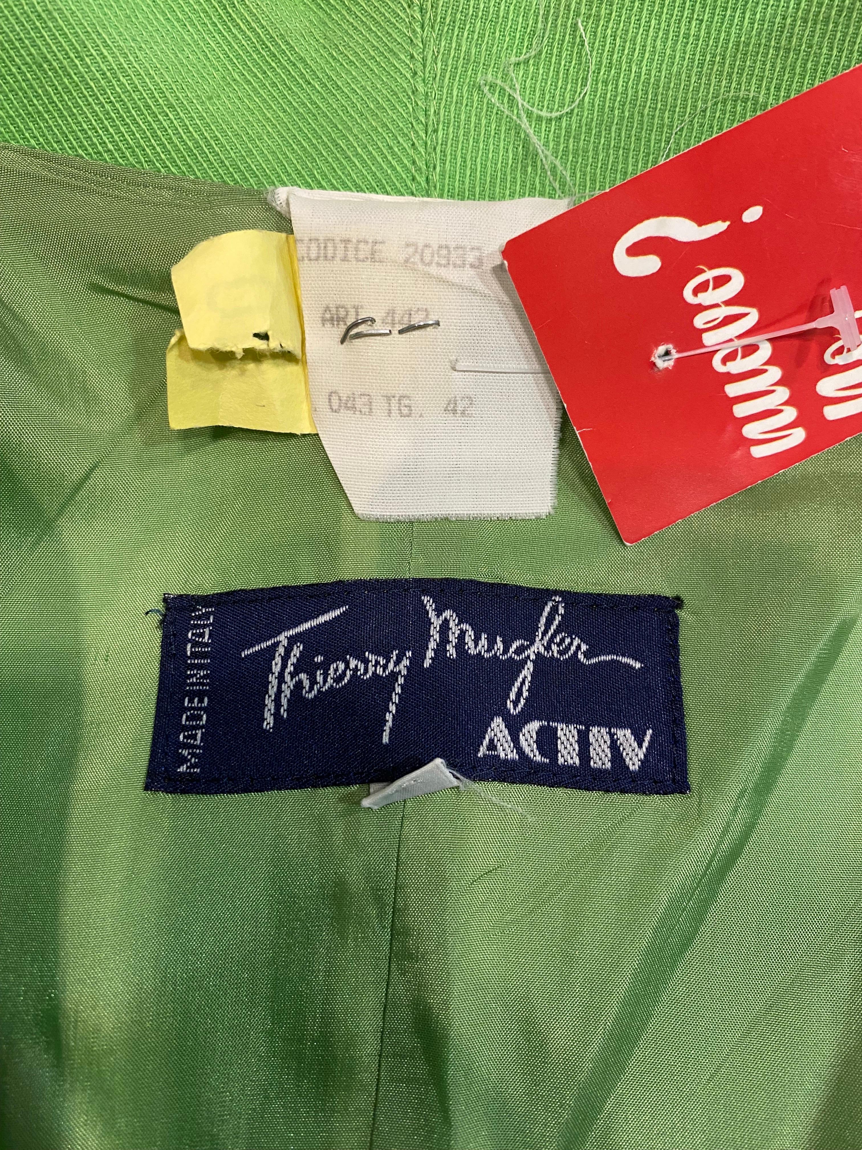Green vintage Mugler Jacket For Sale 1