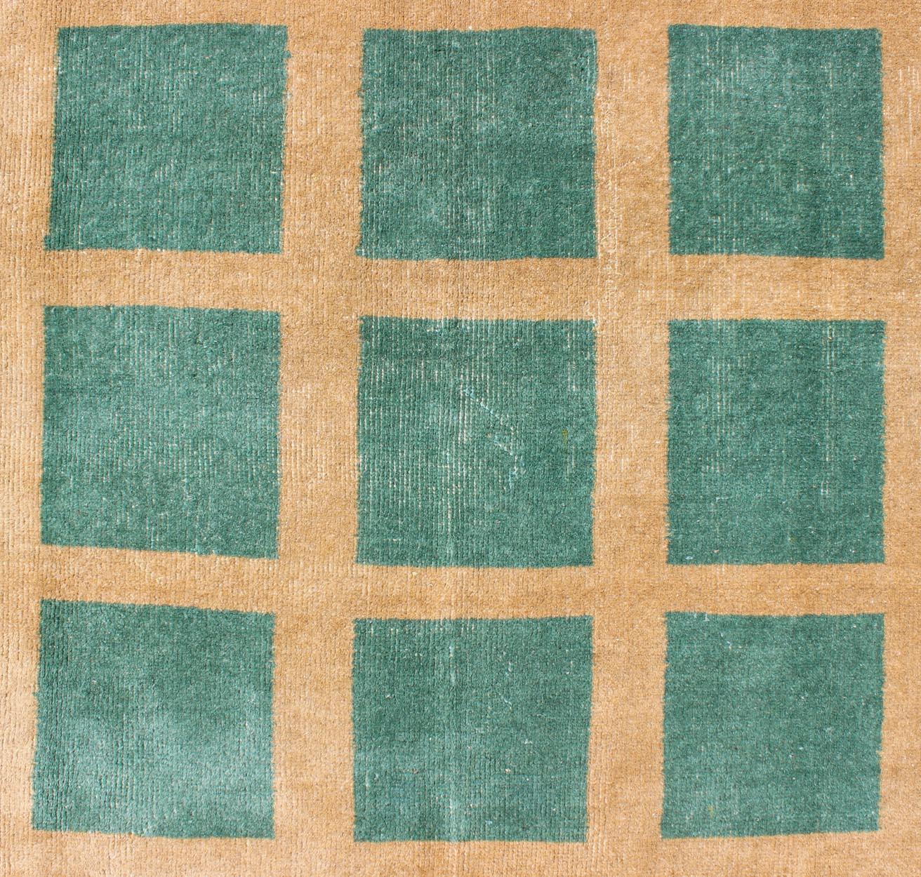 Mid-20th Century Green and Yellow Minimalist Mid-Century Modern design Turkish  rug For Sale