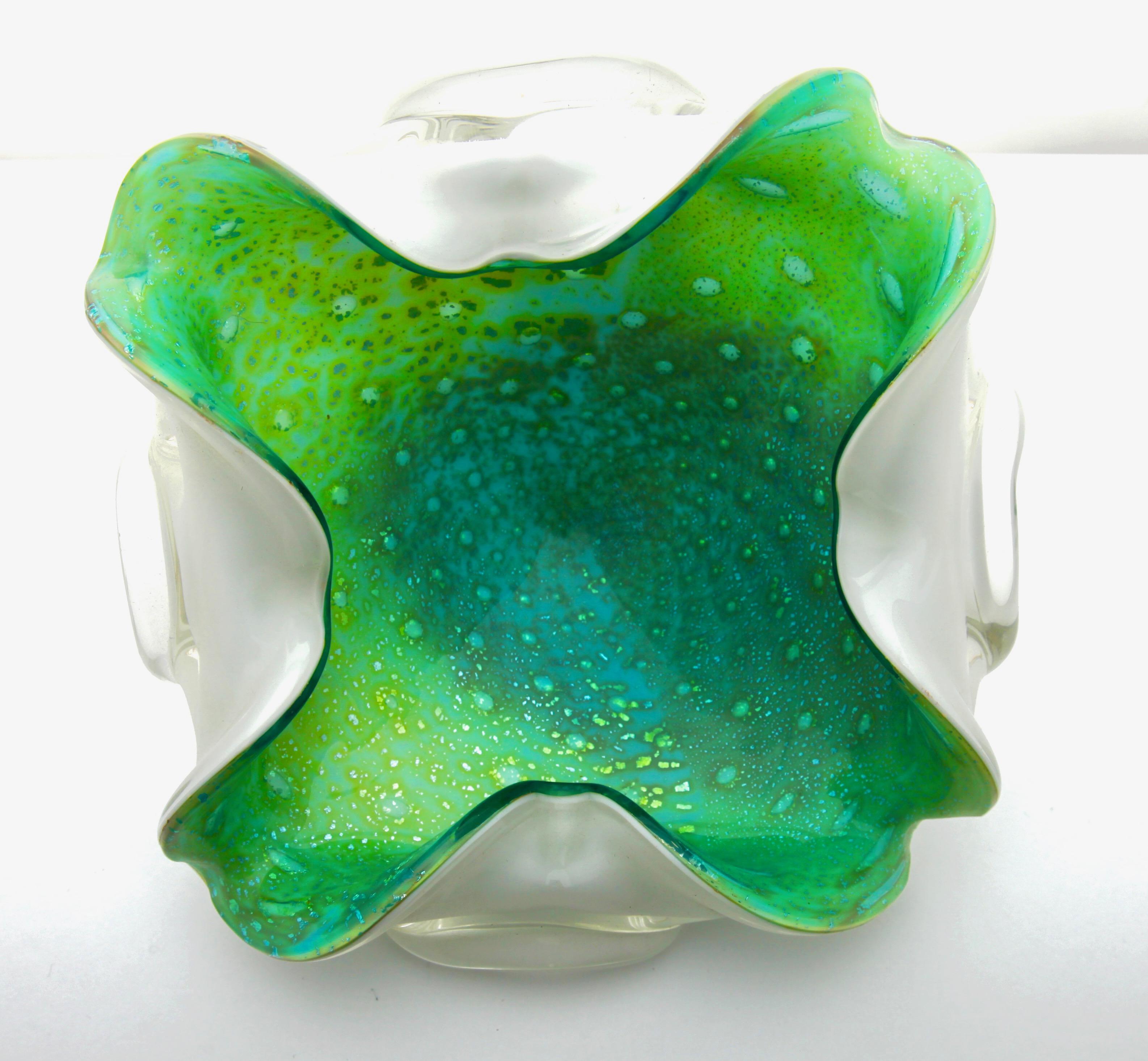 Hand-Crafted Green Vortex, Murano Shell Bowl with Four Lobes in the Style of Seguso