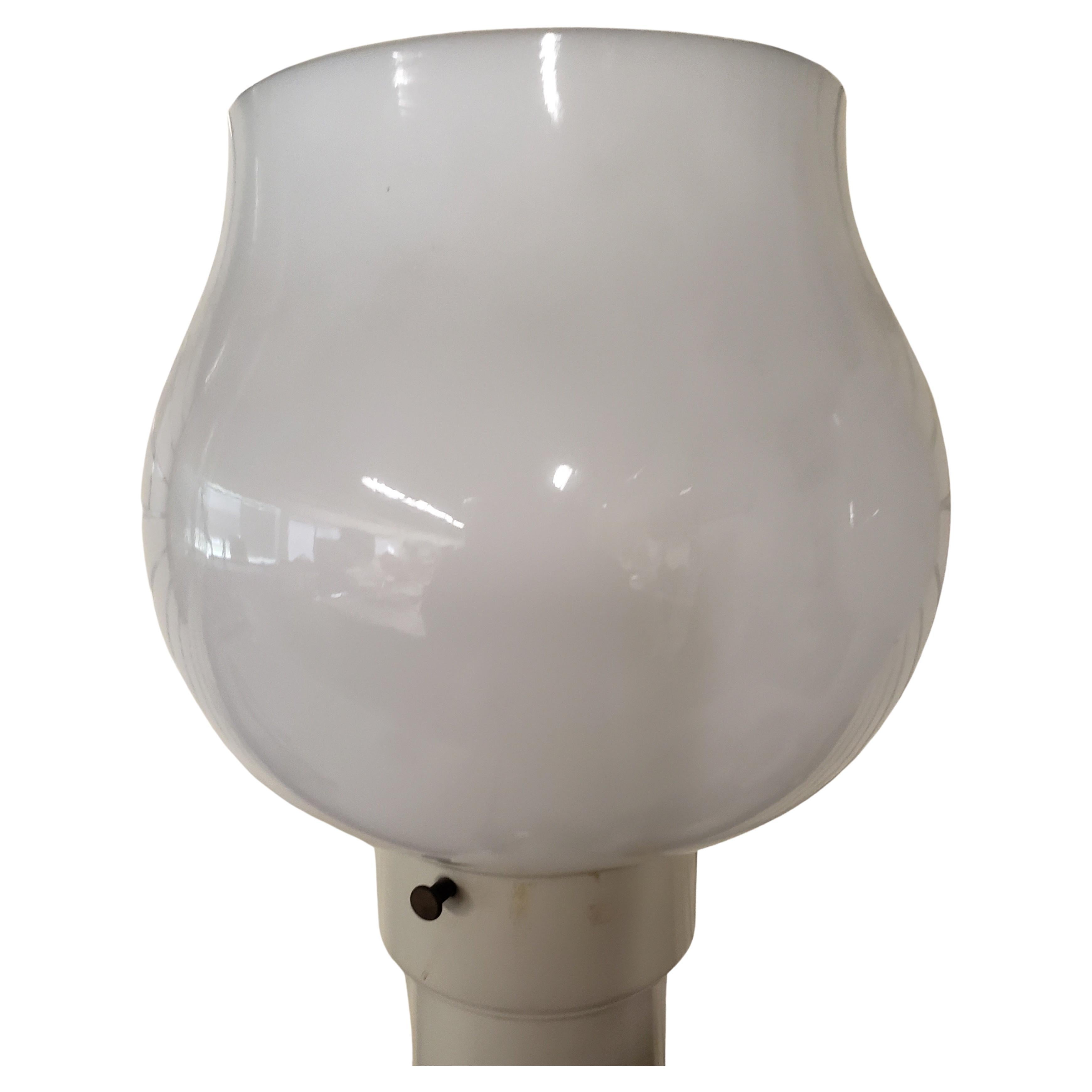 Anglais Paire de lampes de bureau torchères en jaspe Wedgewood vert turquoise et laiton en vente