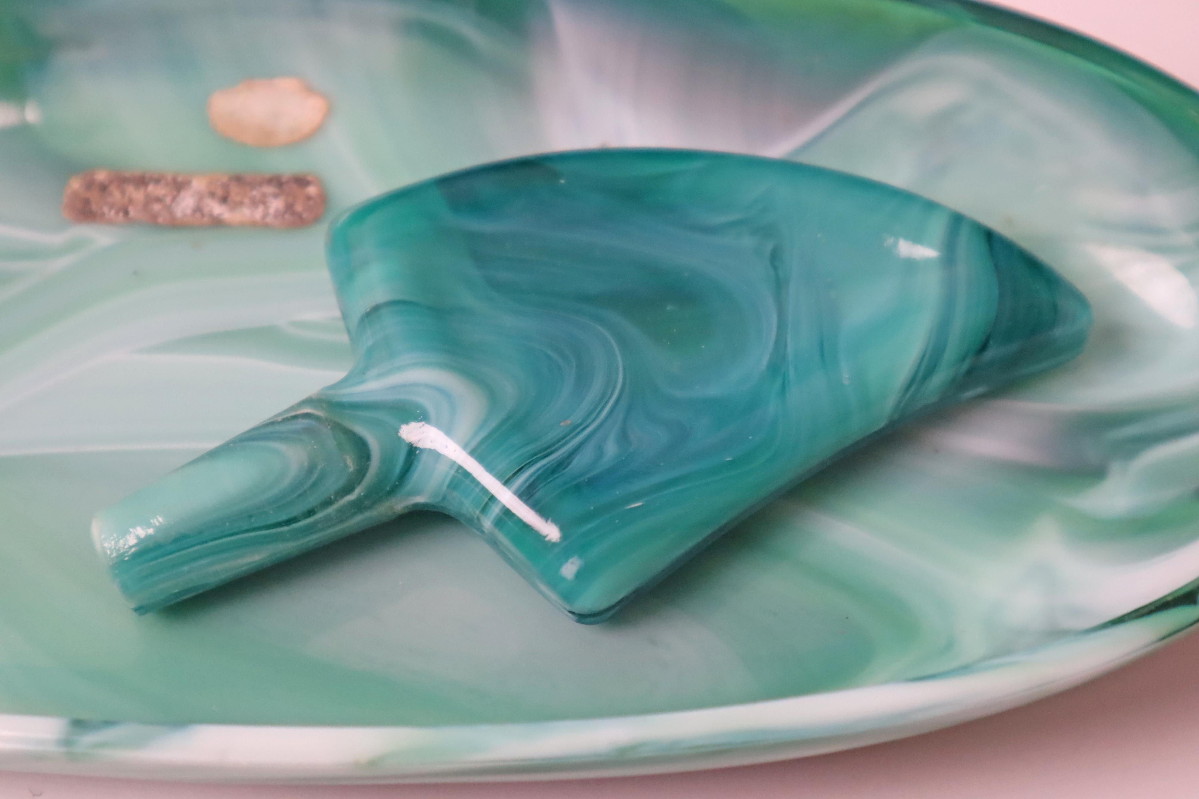 Grün-weißes Frisiertisch-Set aus mundgeblasenem Glas im Angebot 2