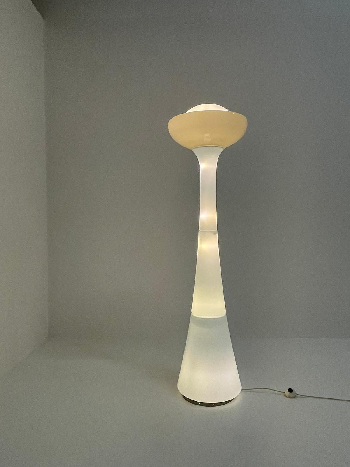 Space Age Green & White Murano Glass Floor Lamp by Carlo Nason for Selenova Italy 1960