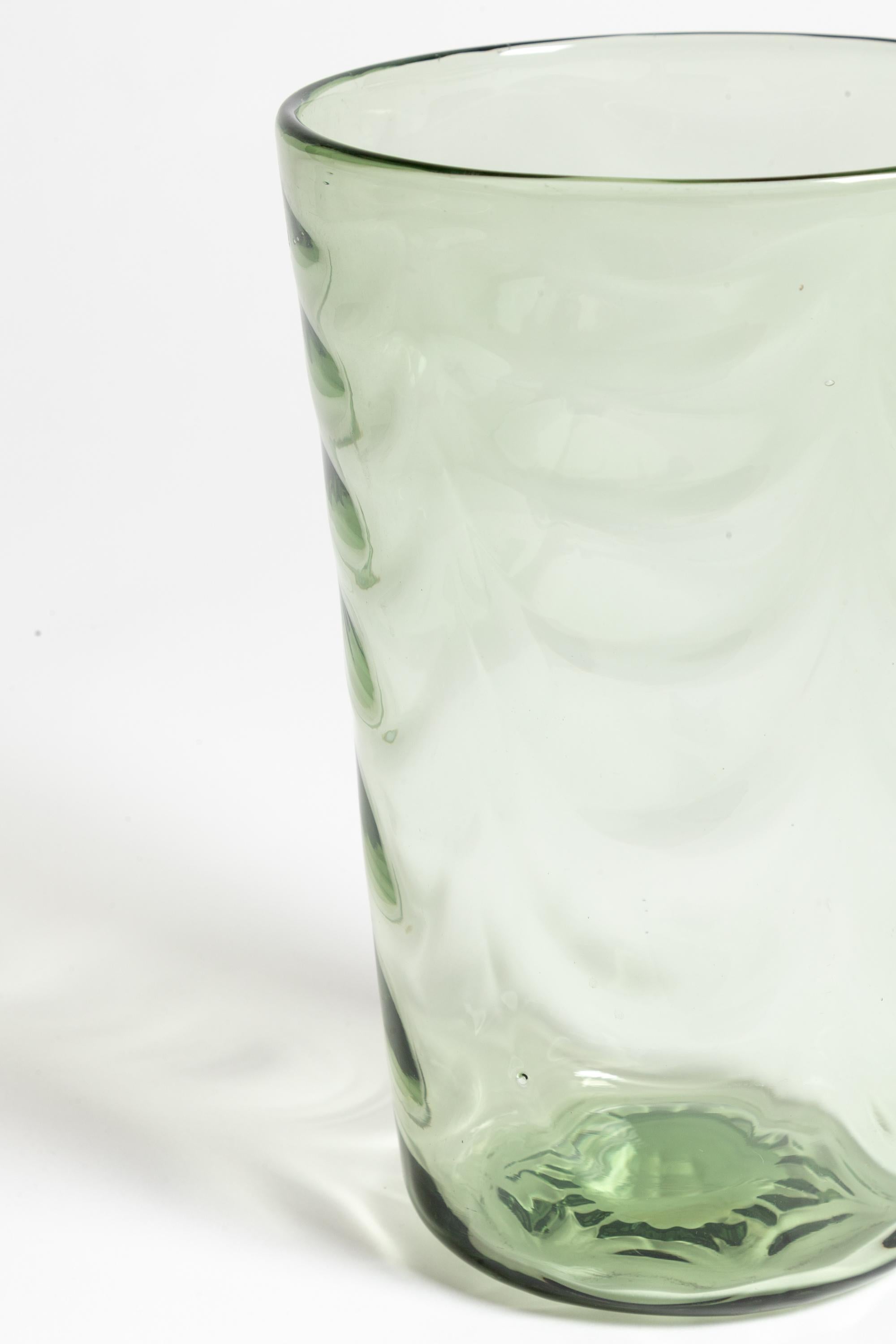 Green Whitefriars Glass Vase In Good Condition For Sale In London, GB