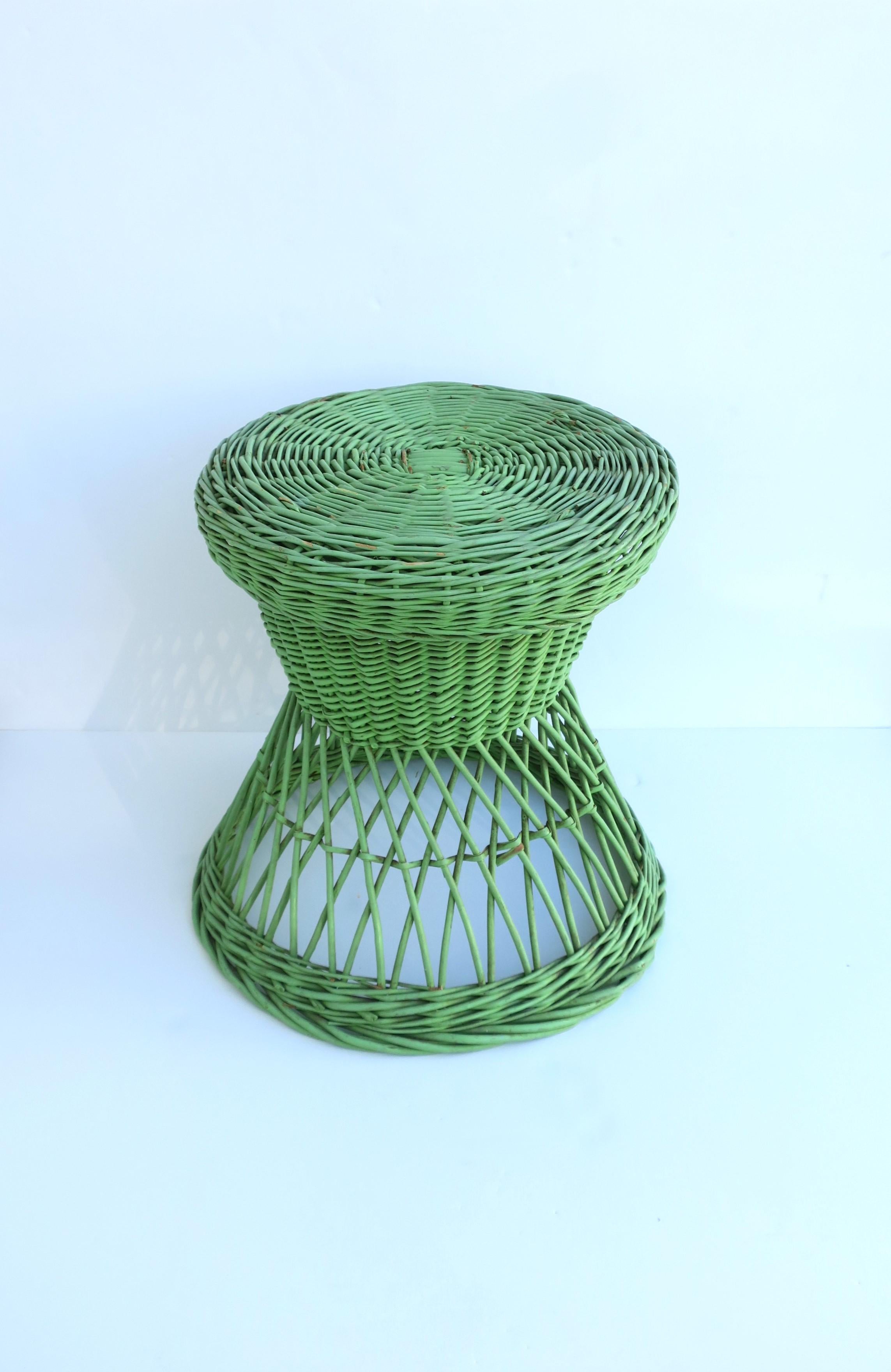 Green Wicker Stool or Drinks Table  In Good Condition For Sale In New York, NY