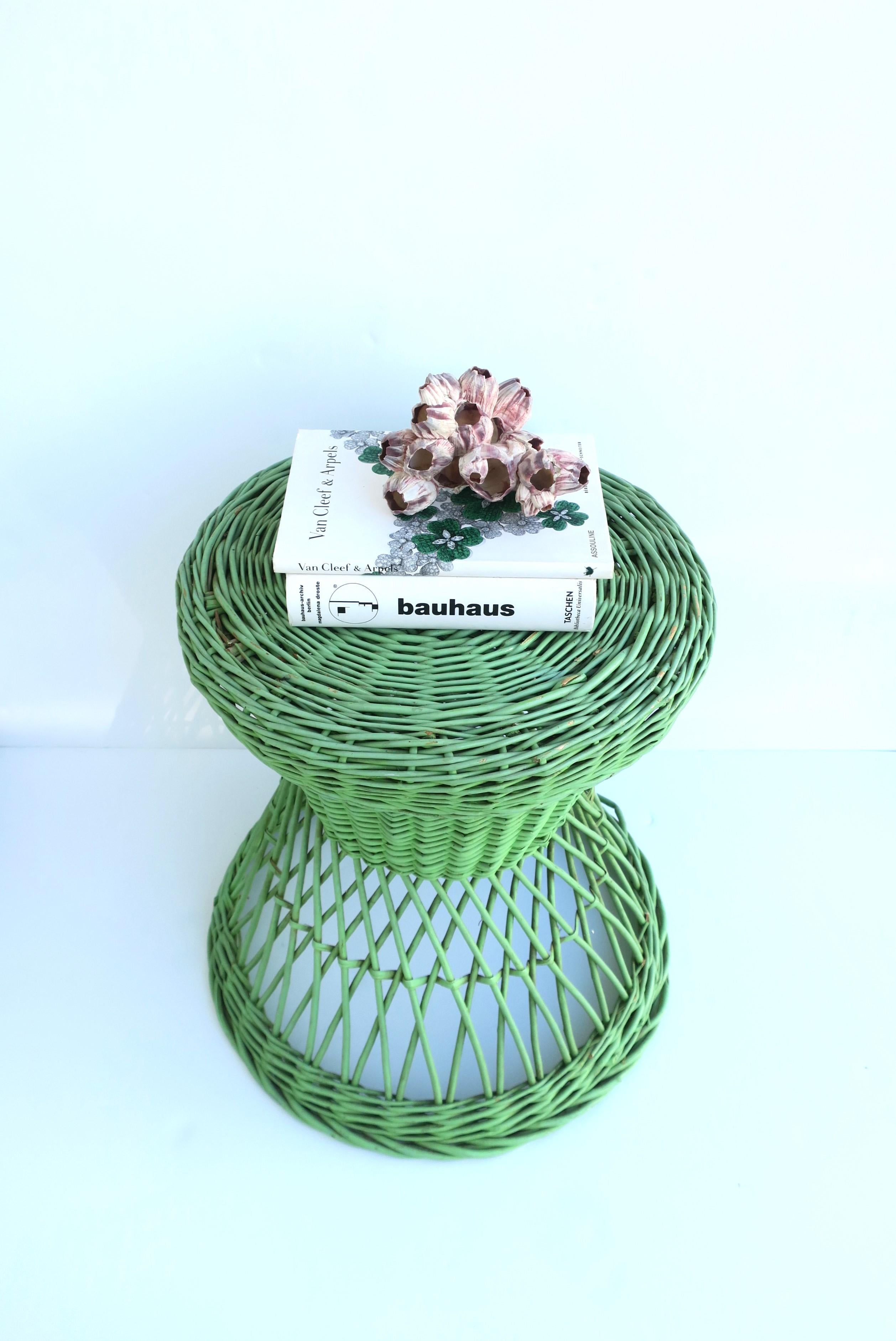 Wicker Stool or Drinks Table  For Sale 2