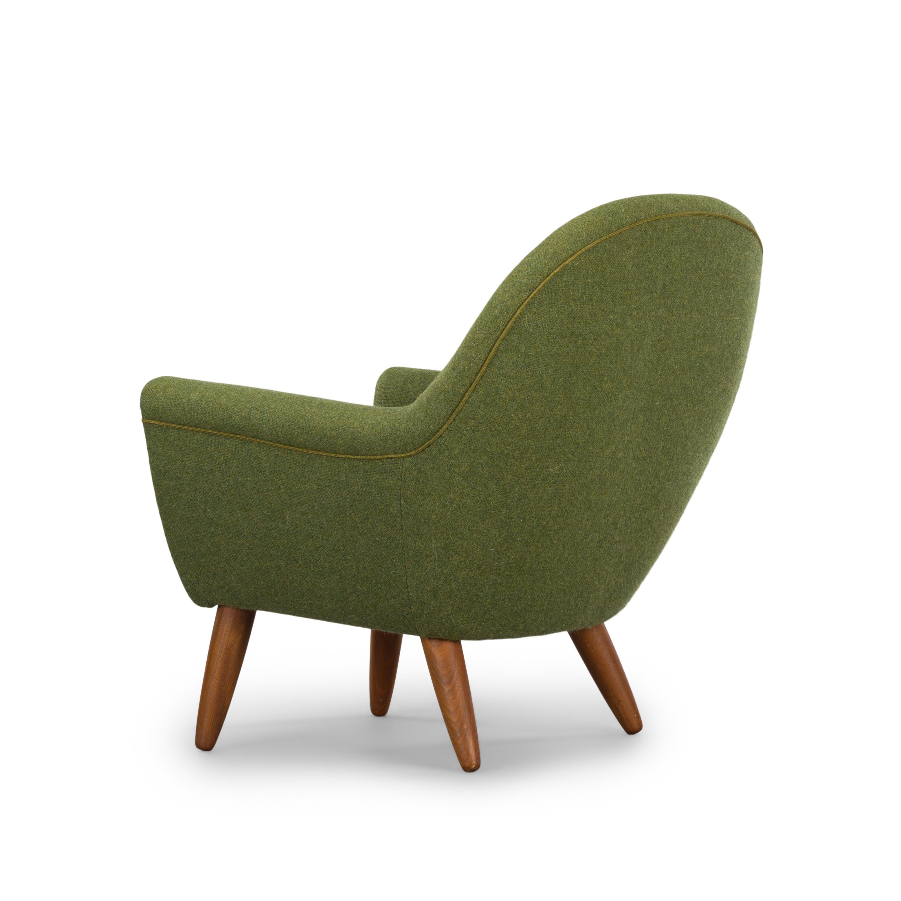 Mid-Century Modern Green Wool Easy Chair by Johannes Andersen for CFC Silkeborg, 1960s
