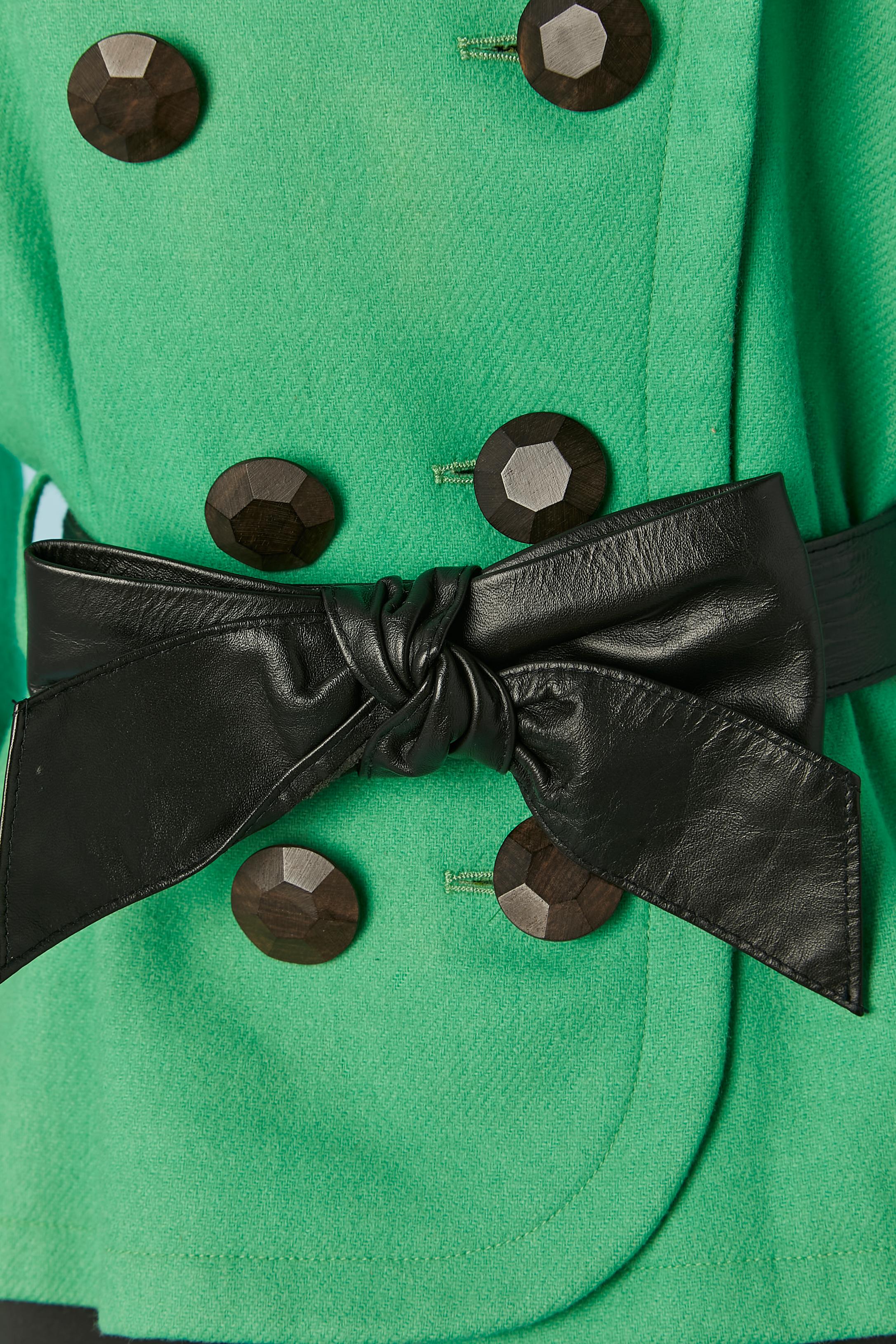 Grüne Wolljacke mit Ledergürtel von Yves Saint Laurent Rive Gauche Damen im Angebot