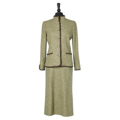 Vintage Green wool skirt-suit with brown braids piping Ivoire de Balmain Circa 1980's 