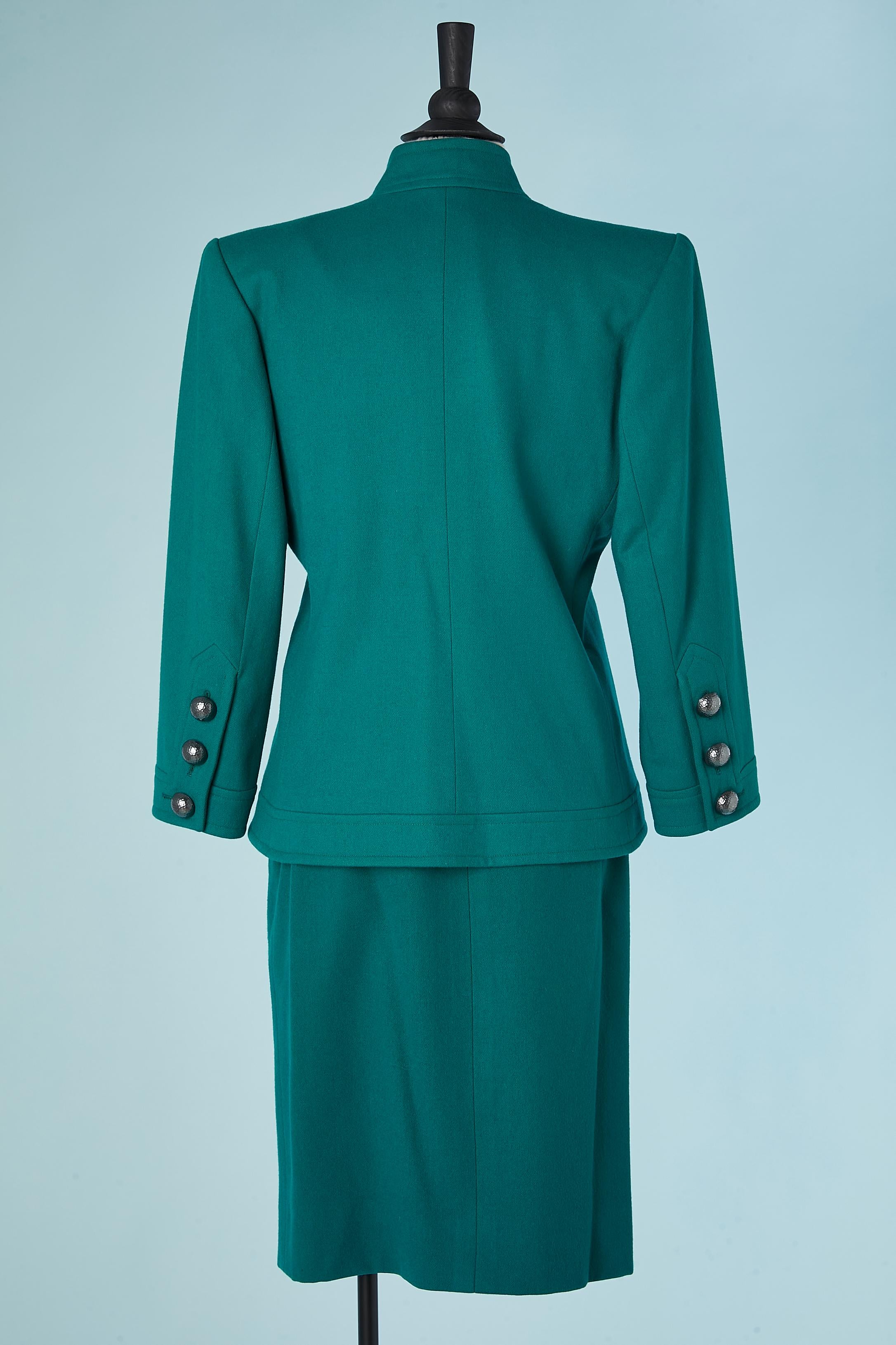 Green wool skirt-suit with graphic collar Saint Laurent Rive Gauche Circa 1980's For Sale 3