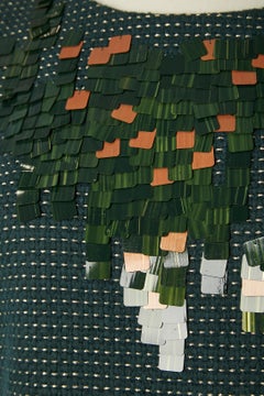 Grünes Wolloberteil und Hosenensemble mit Paillettenverzierung Chanel